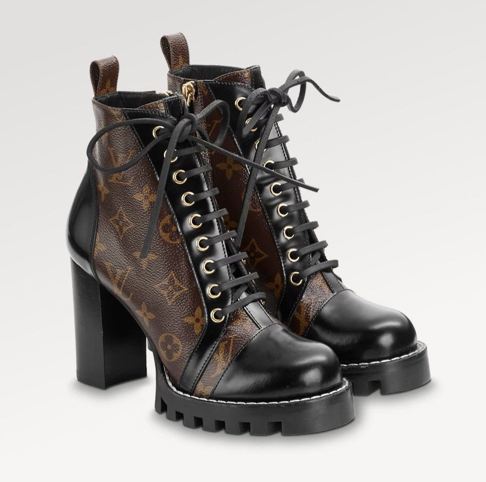 lv star trail ankle boot