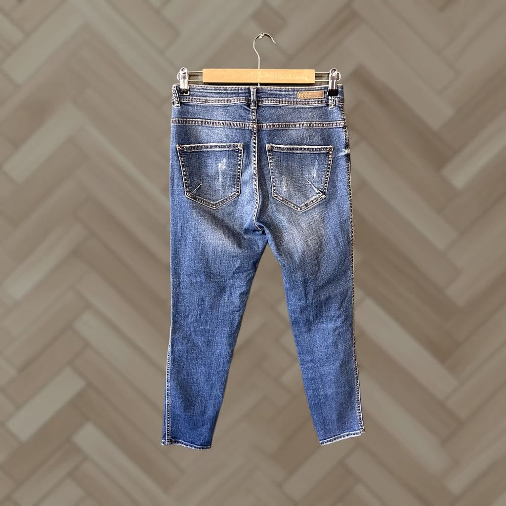 Zara VINTAGE? Not Vintage. Size 27" / US 4 / IT 40 - 1 Thumbnail