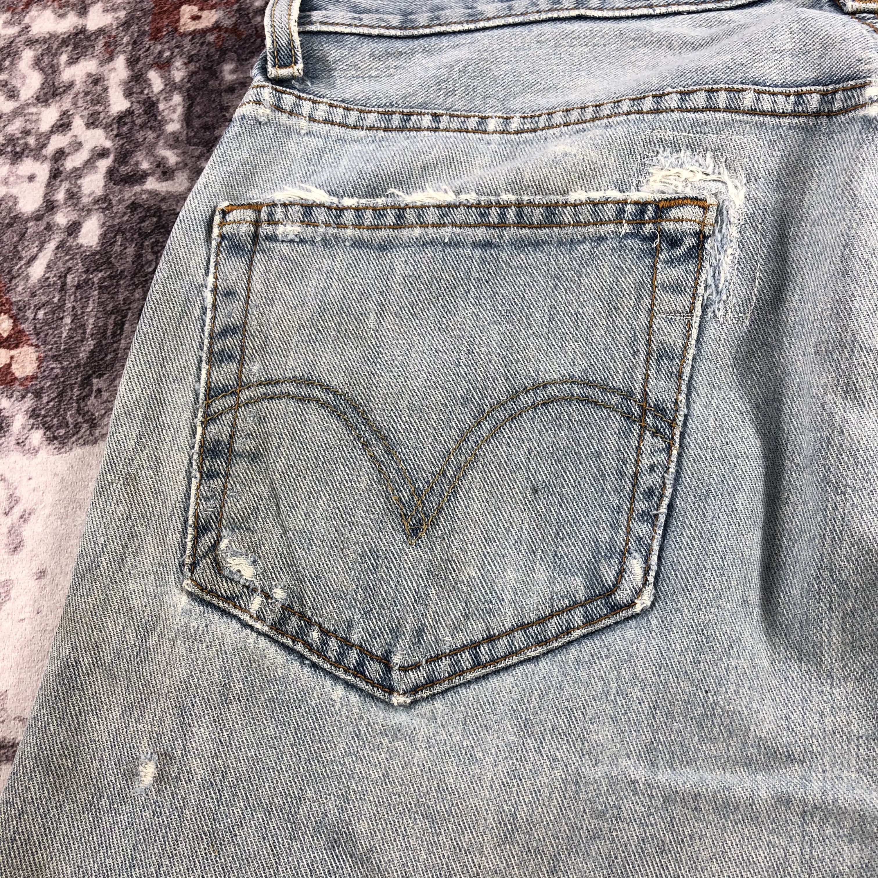 Levi's × Vintage Vintage Light Wash Levis 505 Jeans-JM2493 Size US 35 - 8 Thumbnail