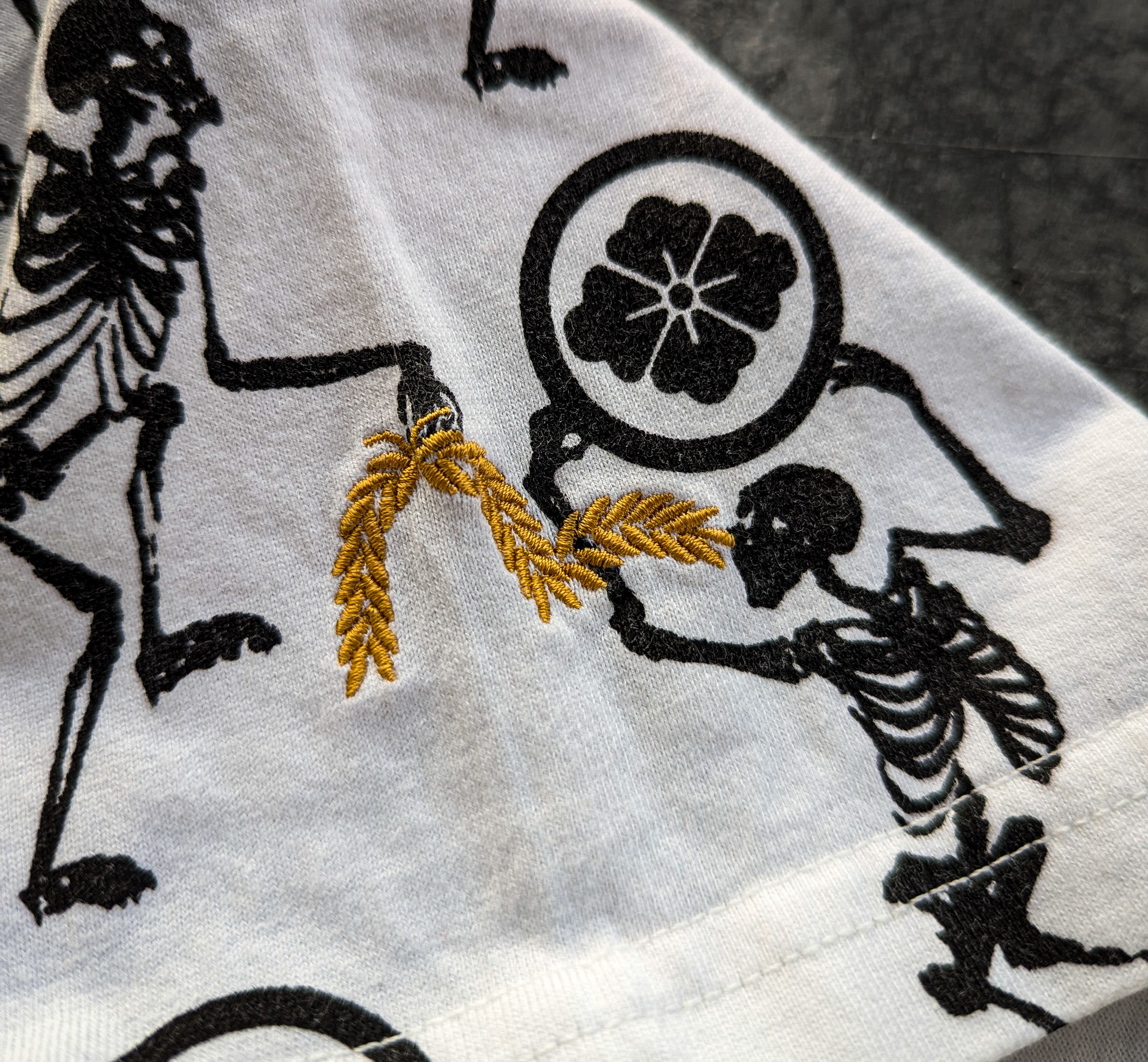 Evisu Evisu Dancing Skull Overprint Tshirt Size US M / EU 48-50 / 2 - 4 Thumbnail