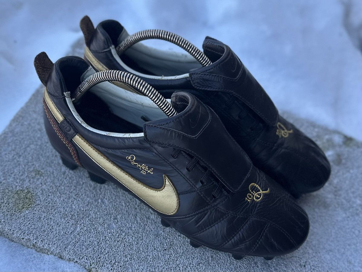 Nike 2006 NIKE TIEMPO RONALDINHO FG R10 SOCCER BOOTS CLEATS US 9 Size US 9 / EU 42 - 4 Thumbnail