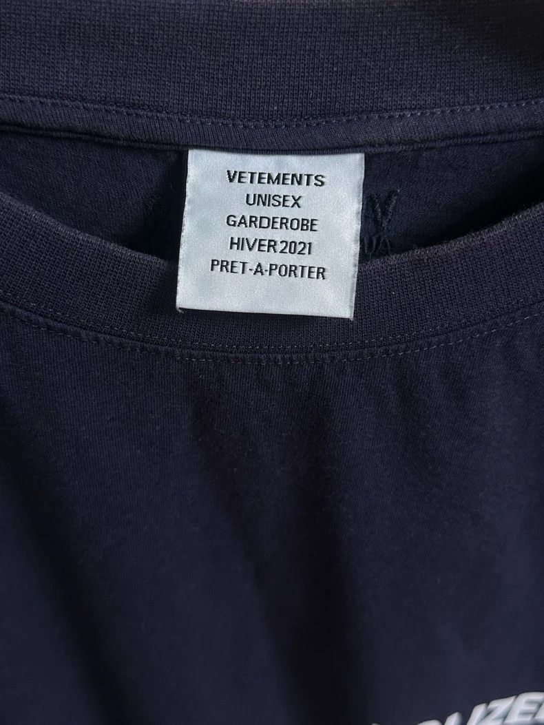 Vetements Vetements Polizei Slogan Short Sleeve in Dark Blue Size US L / EU 52-54 / 3 - 3 Thumbnail