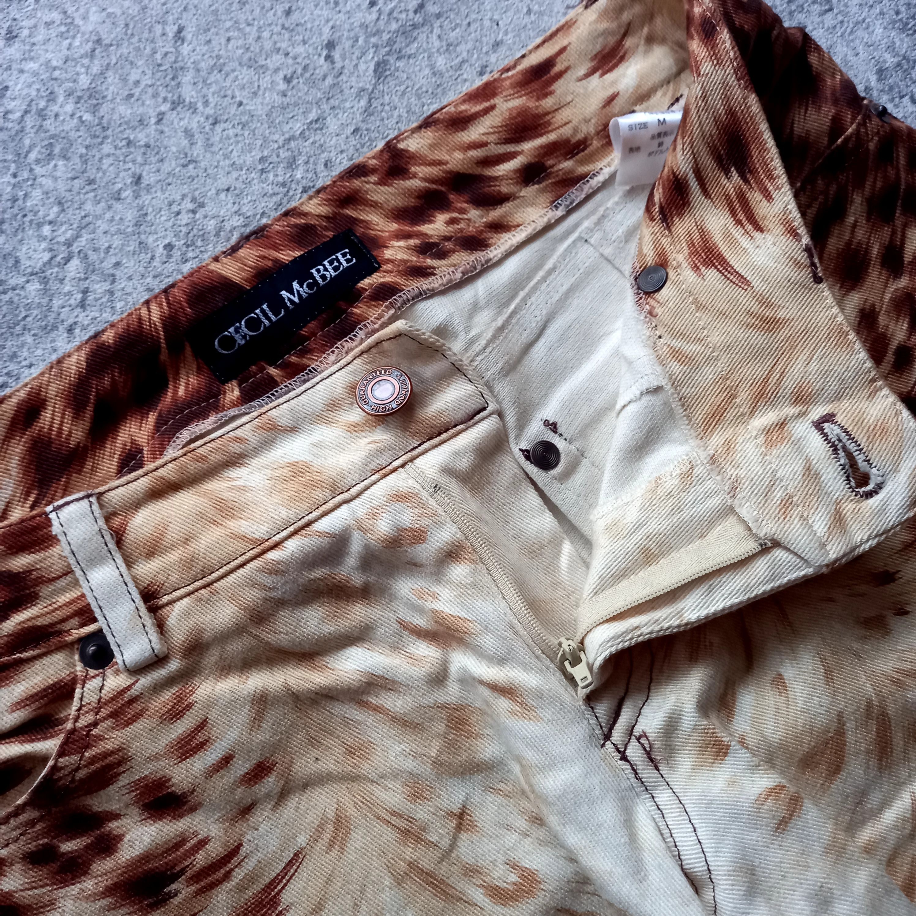 Japanese Brand 2000s Cecil McBee - Tiger Pattern Flared Pants Size 28" / US 6 / IT 42 - 3 Thumbnail