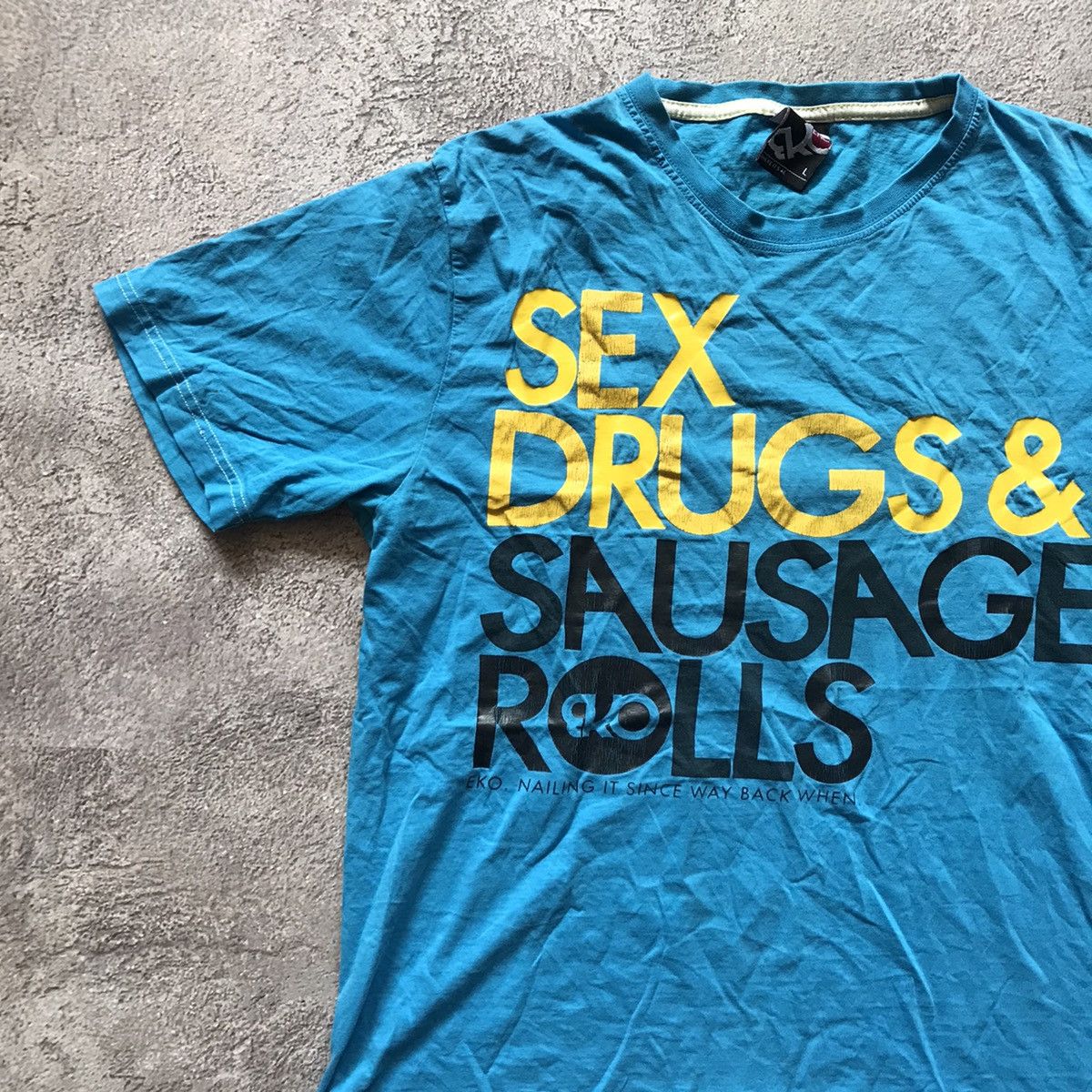 Vintage Vintage Y2K Sun Faded Graphic Tee Slogan Print Streetwear L Size US L / EU 52-54 / 3 - 2 Thumbnail