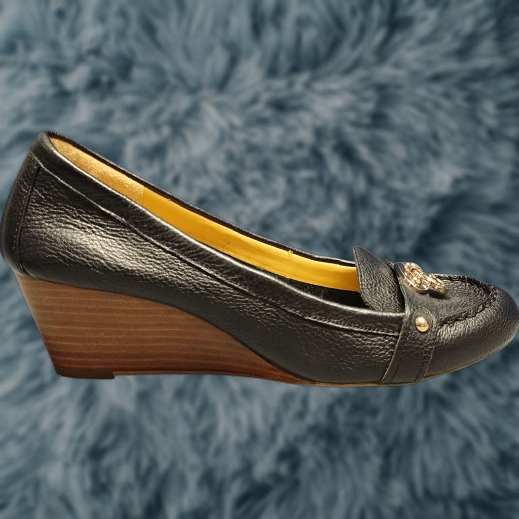 Tommy Hilfiger Tommy Hilfiger TWKREE Wedge Heels Womens US 10M Black Leather Gold Detail Buckle Size US 10 / IT 40 - 1 Thumbnail