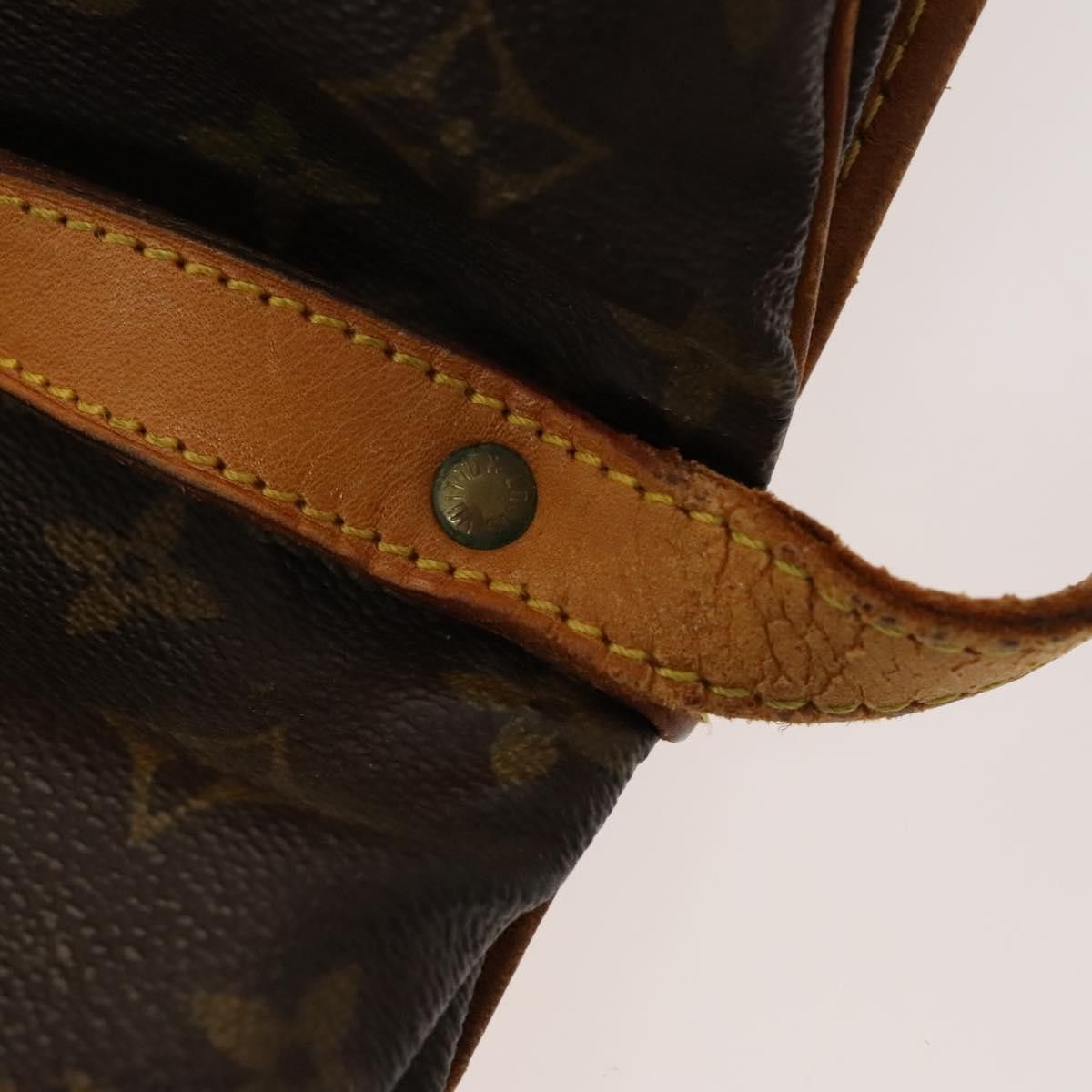 Louis Vuitton LOUIS VUITTON Monogram Saumur 30 Shoulder Bag M42256 Size ONE SIZE - 8 Thumbnail