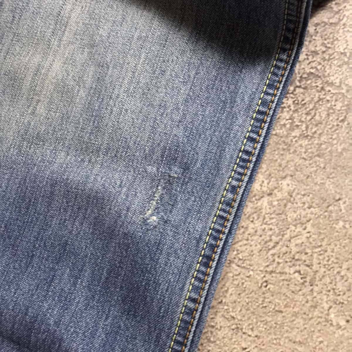 Vintage Vintage 90s Levis Baggy Distressed Jeans Grunge Skate 29 Size US 29 - 7 Thumbnail