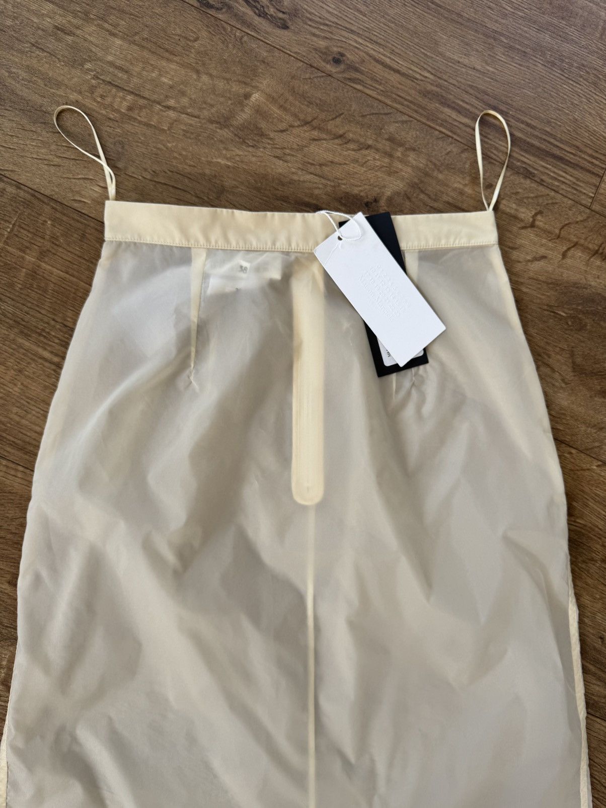 Maison Margiela Maison Martin Margiela pencil semisheer cream skirt,size XS Size 26" / US 2 / IT 38 - 4 Thumbnail