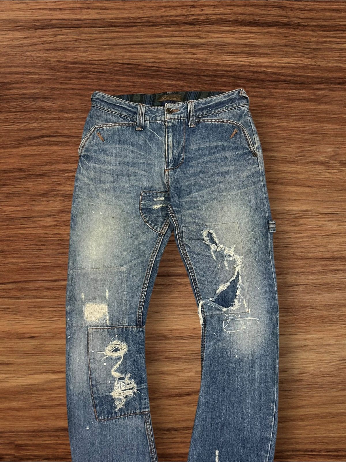 If Six Was Nine × Japanese Brand × Le Grande Bleu (L.G.B.) Burnout Social Sculpture Damaged Carpenter Cracked Leg Jeans Size US 30 / EU 46 - 3 Thumbnail