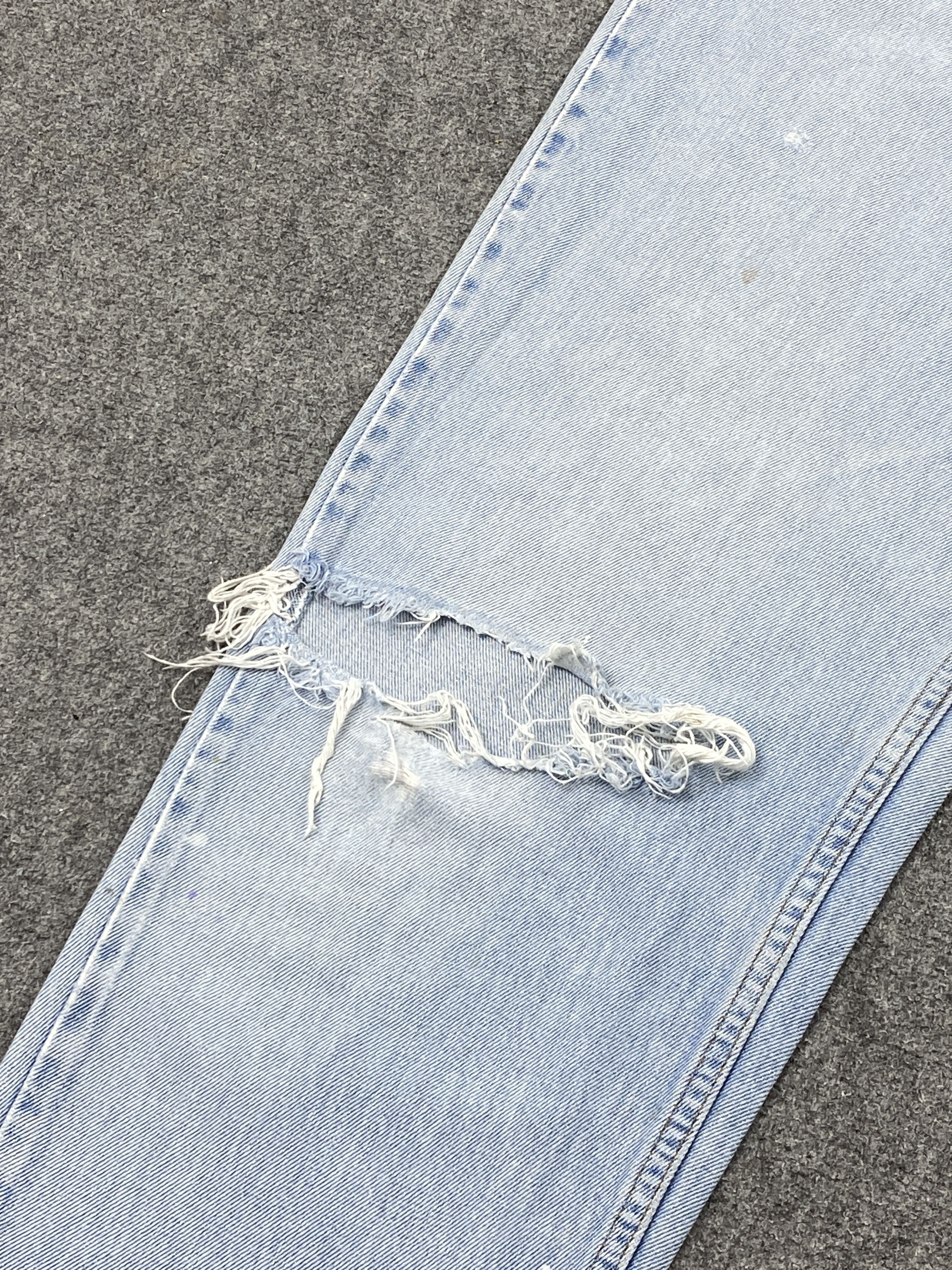 Levi's × Vintage Distressed Vintage 90s Levis 560 Light Wash Jeans DP2323 Size US 33 - 11 Thumbnail