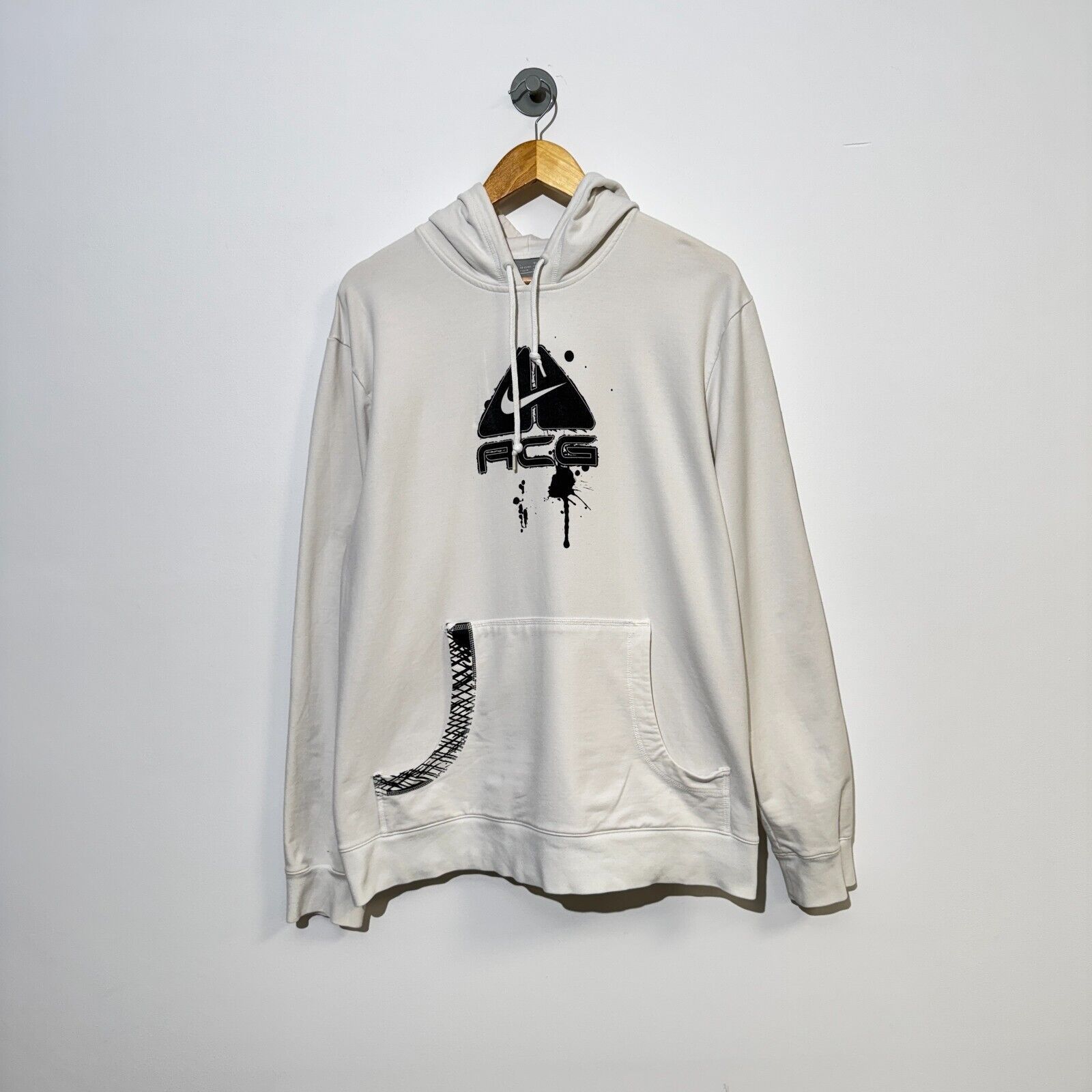 Vintage Vintage 90s Nike ACG Unisex White Cotton Hoodie Size L Size US L / EU 52-54 / 3 - 1 Thumbnail