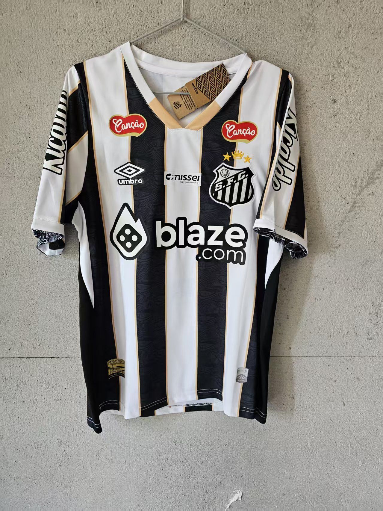 Other Santos FC 10 Neymar Jersey Stripe Size US L / EU 52-54 / 3 - 2 Thumbnail