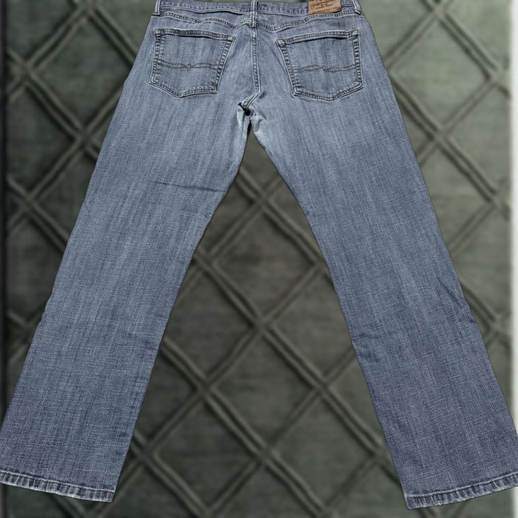Lucky Brand Lucky Brand 221 Straight Jeans Mens Blue Medium Wash Denim Pockets - 36x32 Size US 36 / EU 52 - 1 Thumbnail