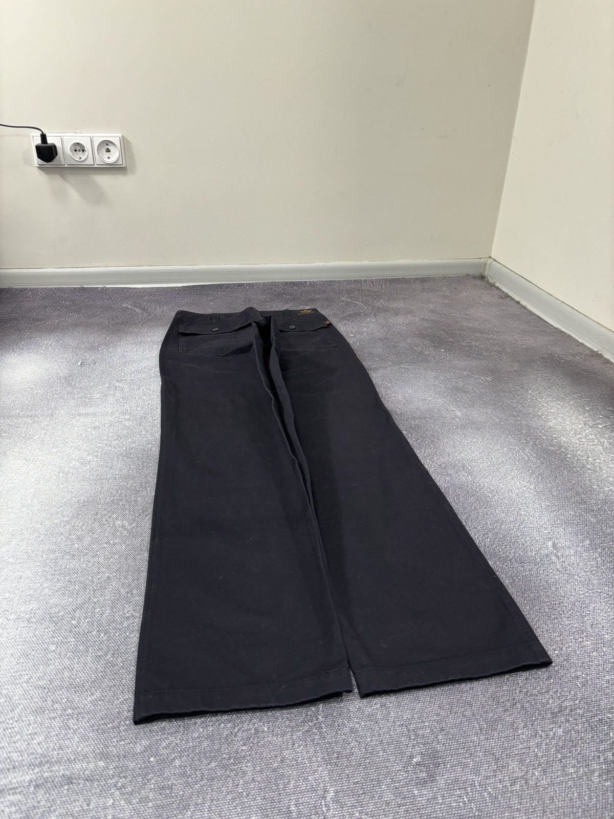 Alpha Industries Vintage Alpha Industries Men’s Navy Military Pants Trousers Size US 28 / EU 44 - 12 Thumbnail
