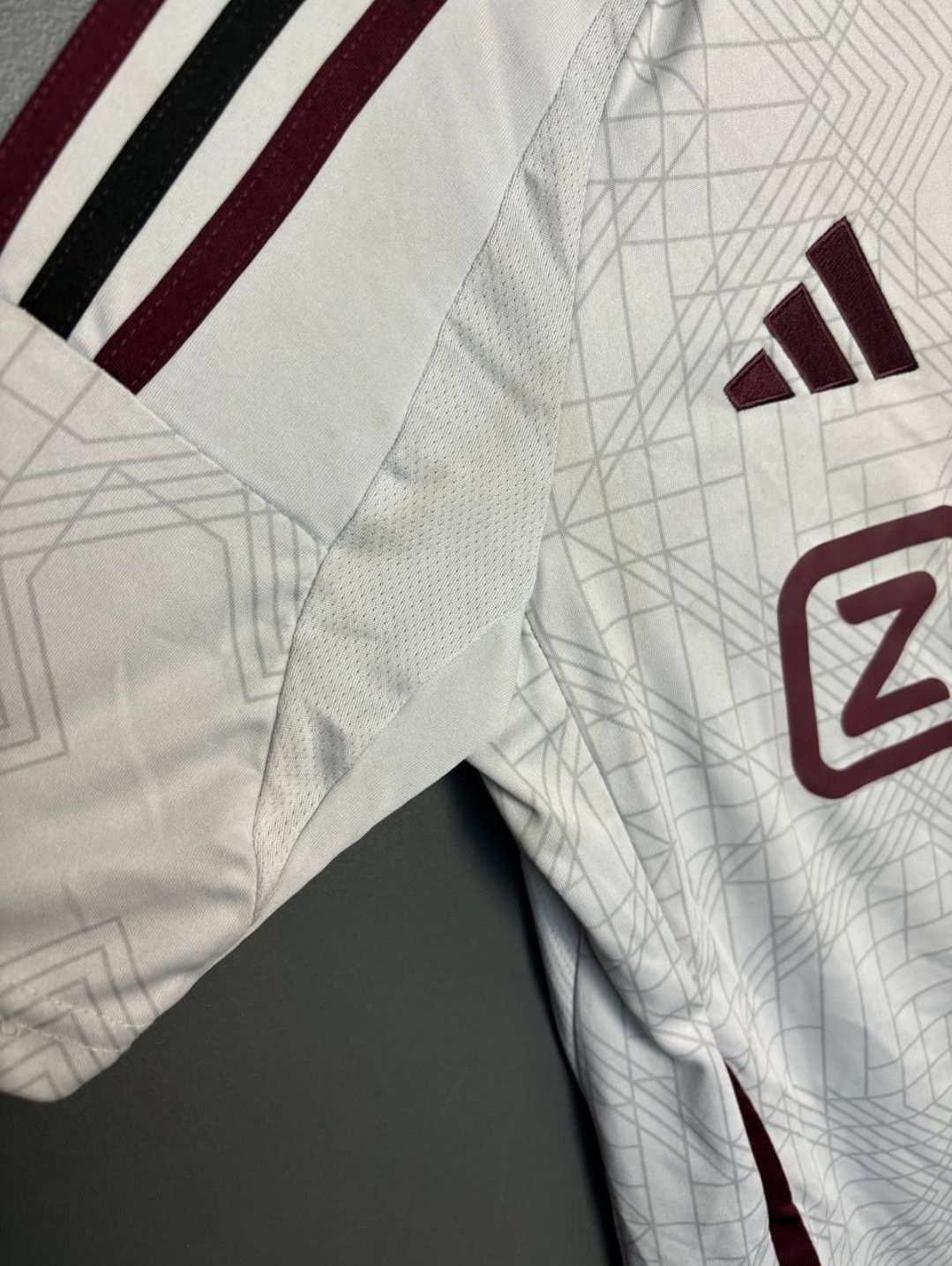 Adidas Ajax 24/25 Third Football Jersey T-Shirt Size US XS / EU 42 / 0 - 8 Thumbnail