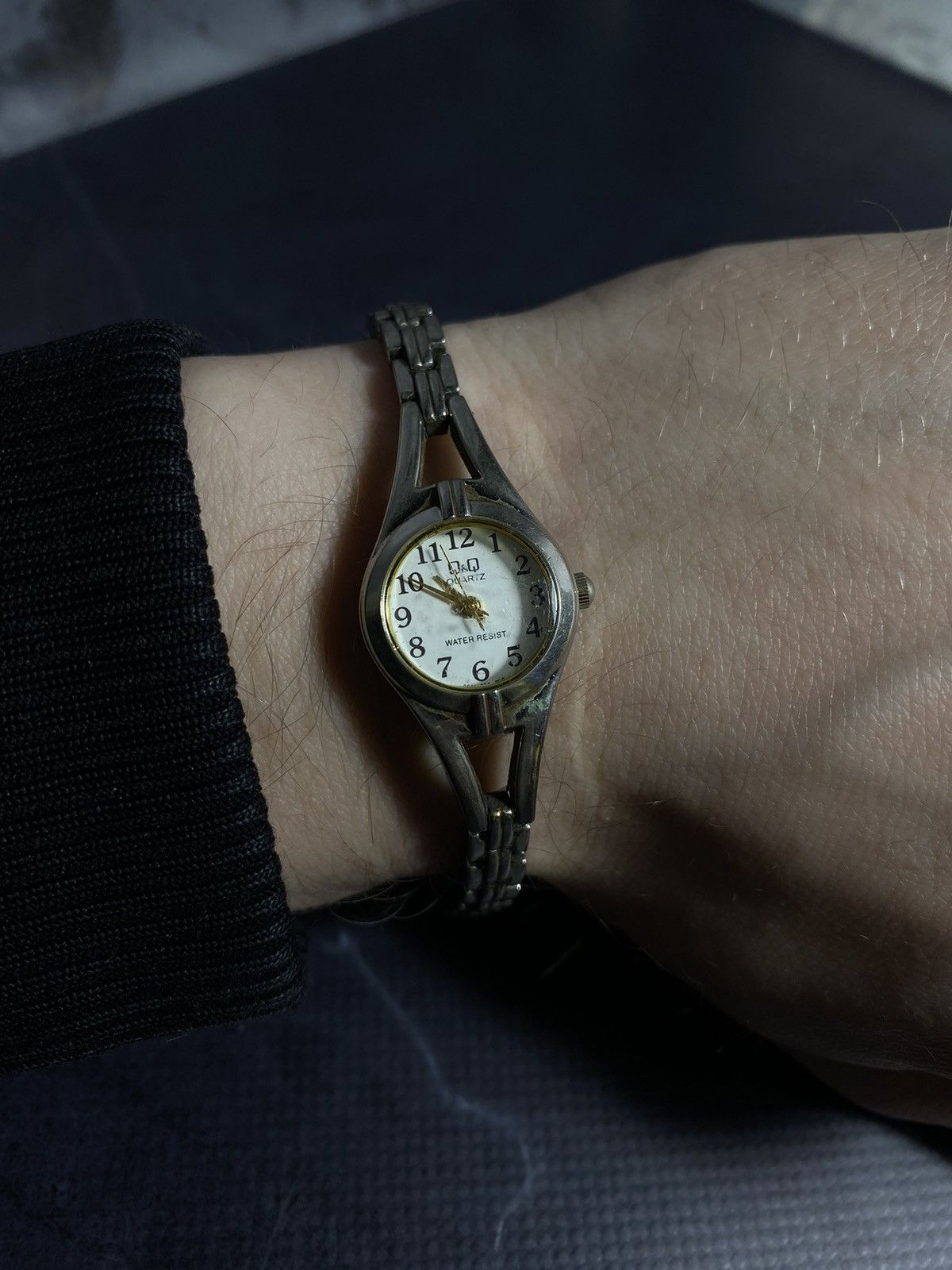 Jewelry Vintage Ladies Quartz Watch Elegant Stainless Steel Design Size ONE SIZE - 2 Thumbnail