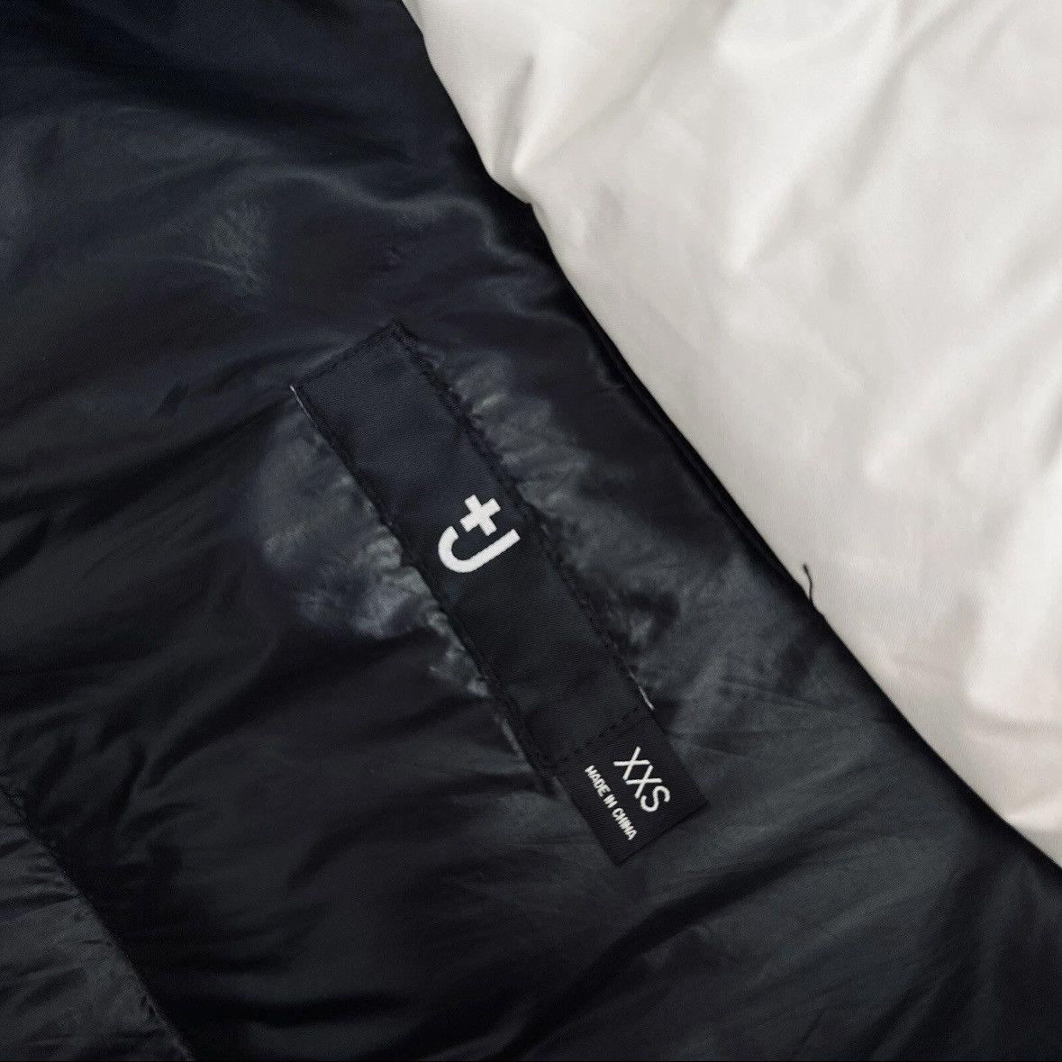 UNIQLO x Jil Sander +J Oversized Hybrid Down Short Coat