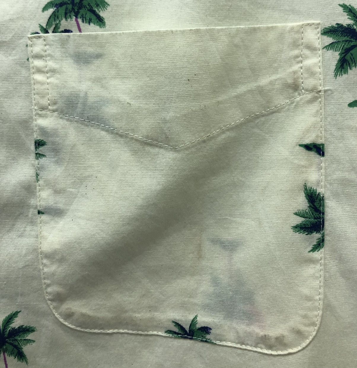 Old Navy Old Navy Slim Fit Short Sleeve Shirt – Pink/Green Palm Print Size US L / EU 52-54 / 3 - 6 Thumbnail