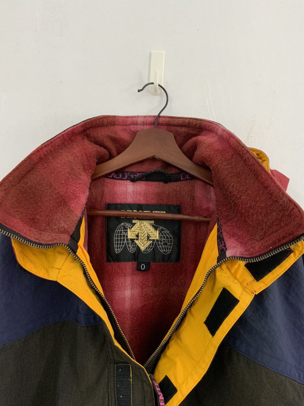 Descente Vintage Descente Techno Gear Fade Ski Hoodie Jacket Size US XL / EU 56 / 4 - 13 Thumbnail
