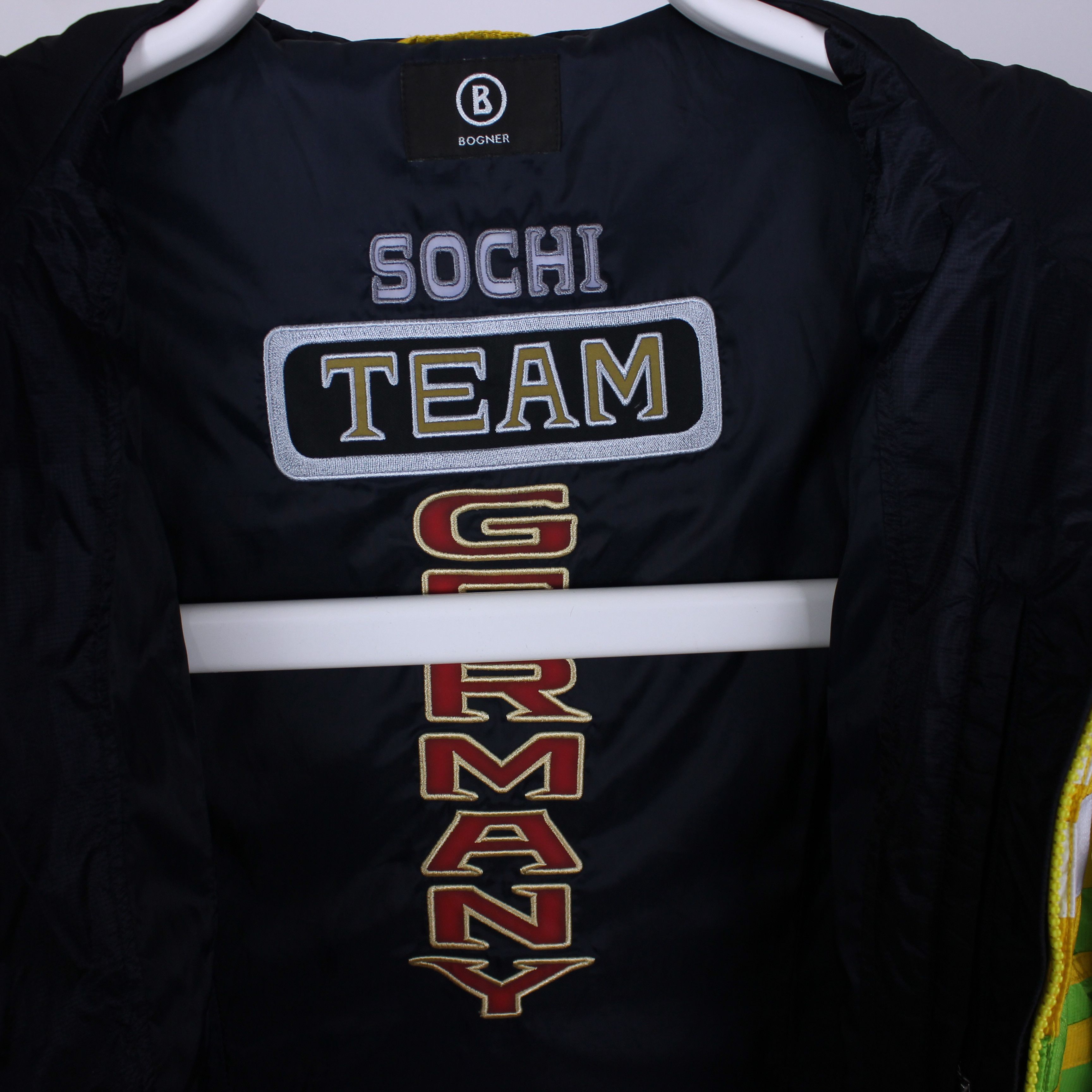 Bogner Bogner 2014 olimpic jacket SKIJACKet SKI MANTEL JACKE 36 S Size M / US 6-8 / IT 42-44 - 11 Thumbnail