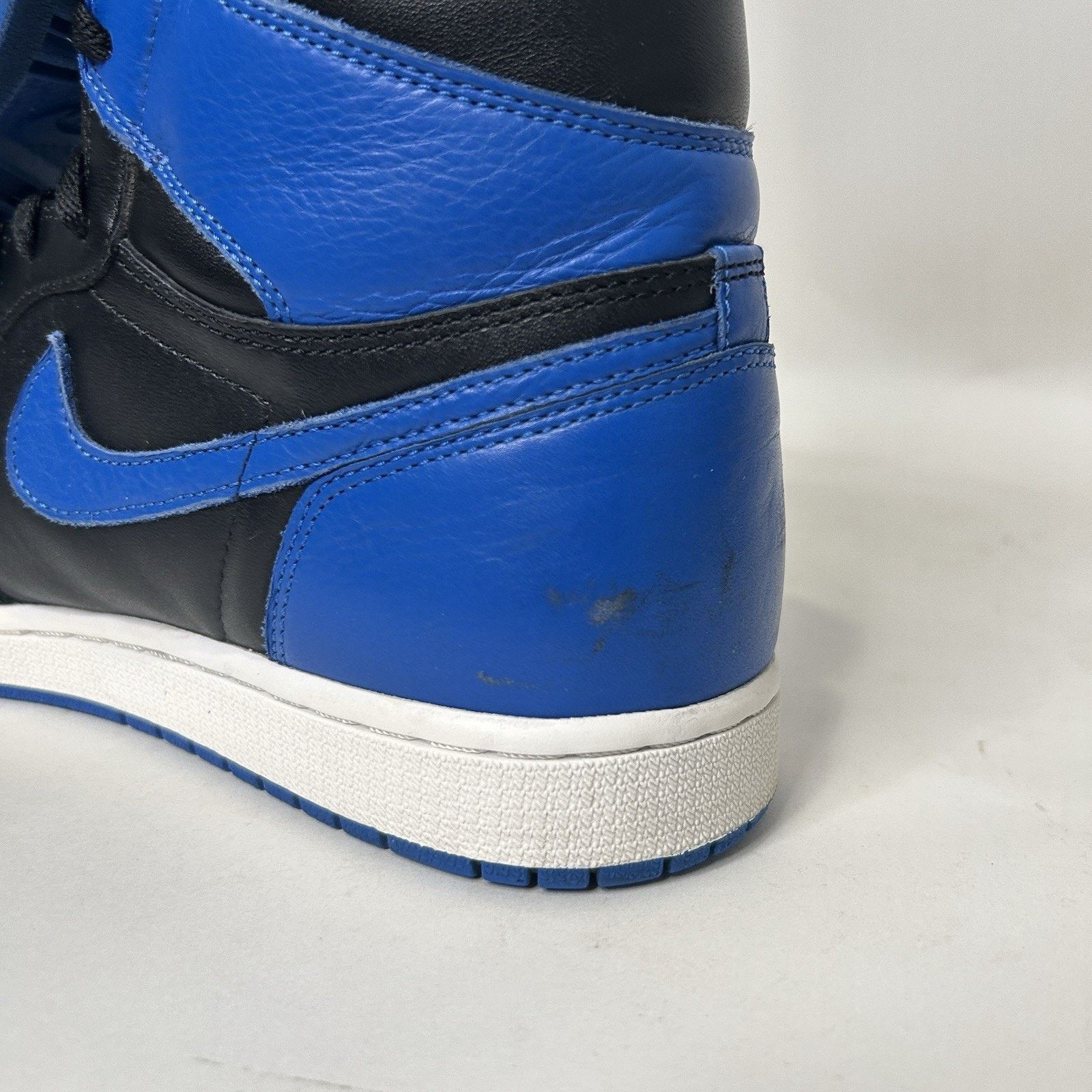 Jordan Brand Nike Air Jordan 1 Retro High OG “Royal” 2017 Size US 11.5 / EU 44-45 - 9 Thumbnail