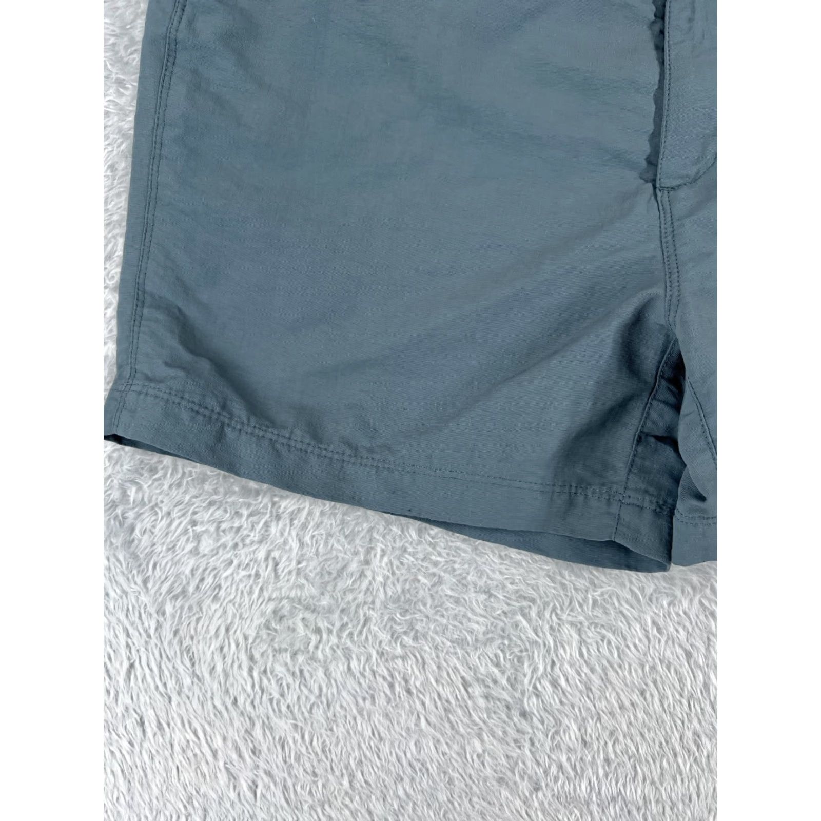 The North Face The North Face Shorts Womens 6 Gray Blue 100% Nylon Pockets Hiking Camping Fish Size 28" / US 6 / IT 42 - 3 Thumbnail