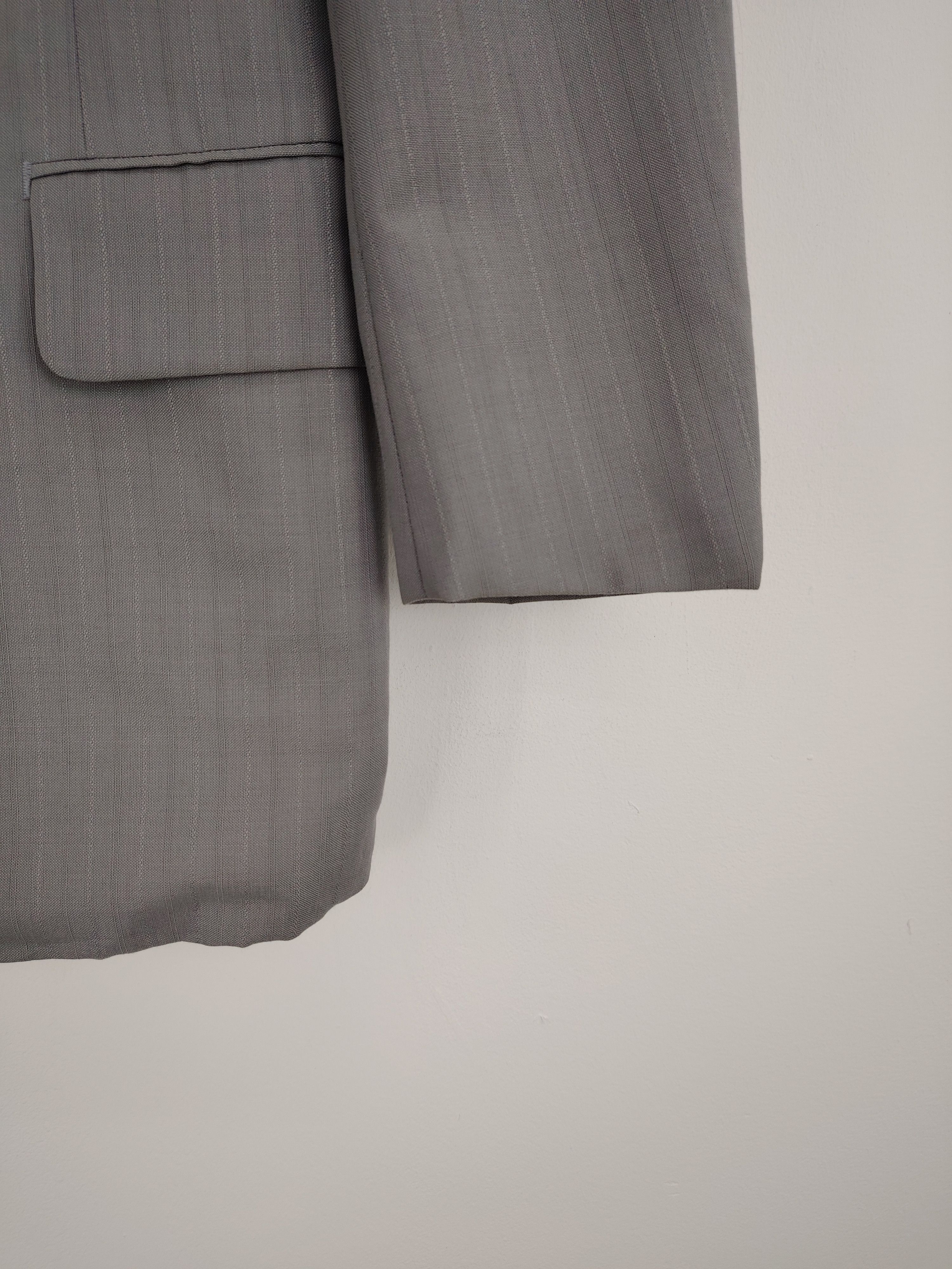Burberry Vintage Burberrys' Designer Tuxedo Button Suit MJ0037Z Size US S / EU 44-46 / 1 - 9 Thumbnail