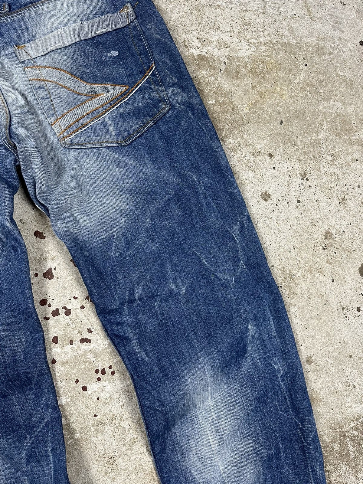 Affliction × Japanese Brand × Vintage Vintage Y2K Acid Washed Blue Baggy Denim Pants Jeans Size US 36 / EU 52 - 13 Thumbnail