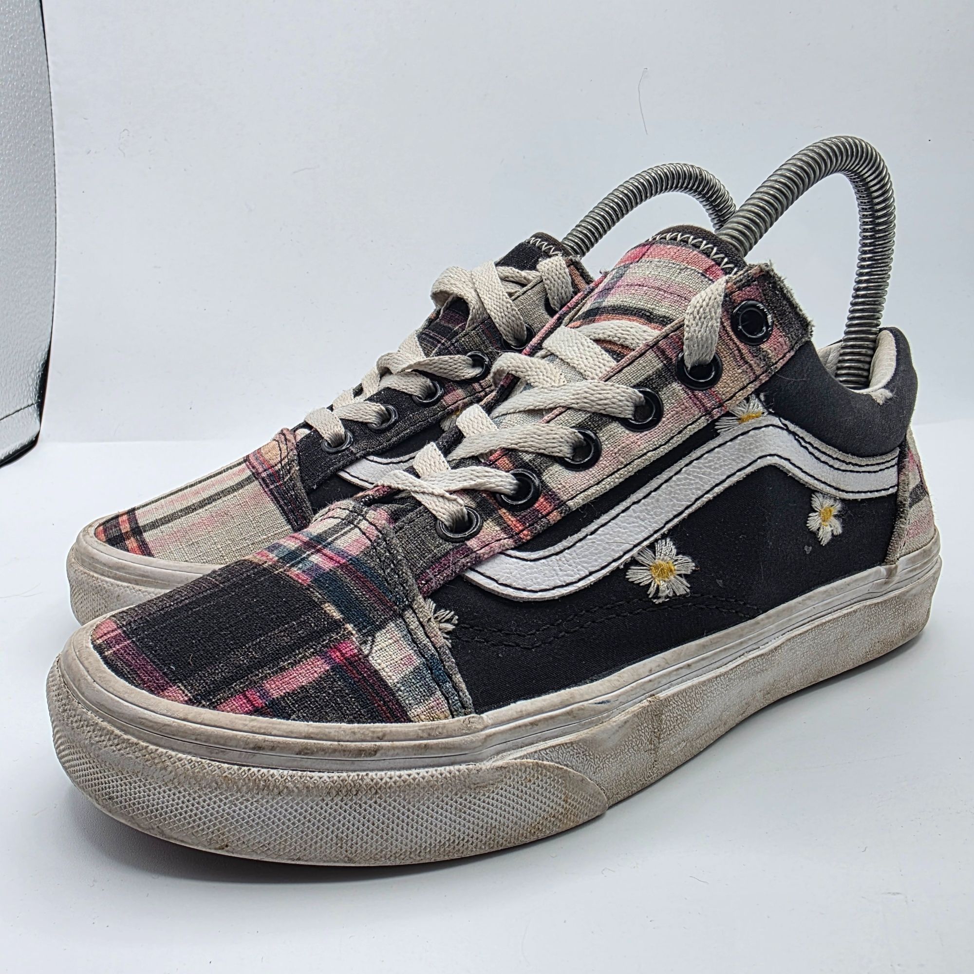 Vans Vans Old Skool Womens Size 6 Black Floral Plaid Patchwork Sn Size US 6 / IT 36 - 4 Thumbnail