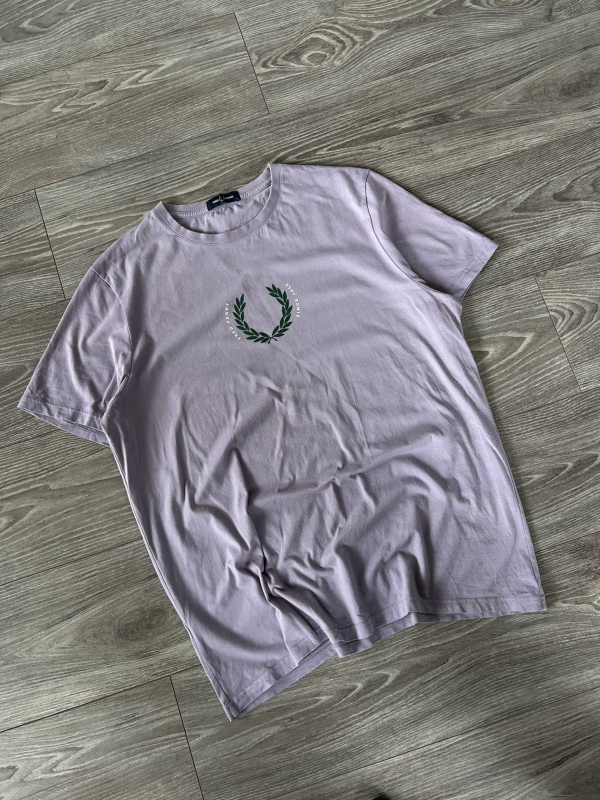 Fred Perry Rare Central Logo Fred Perry Casual Lilian Tee Size US XL / EU 56 / 4 - 5 Thumbnail