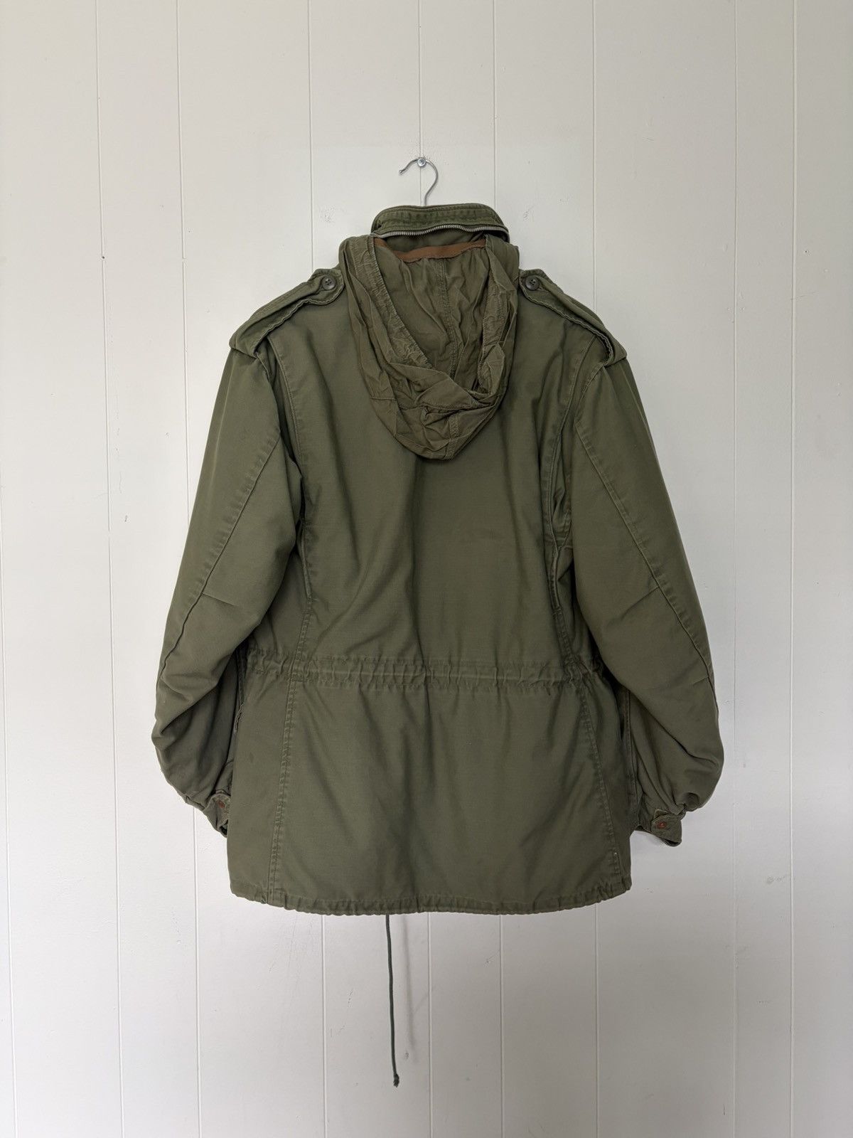 Vintage Vietnam era M-65 field jacket Size US M / EU 48-50 / 2 - 4 Thumbnail