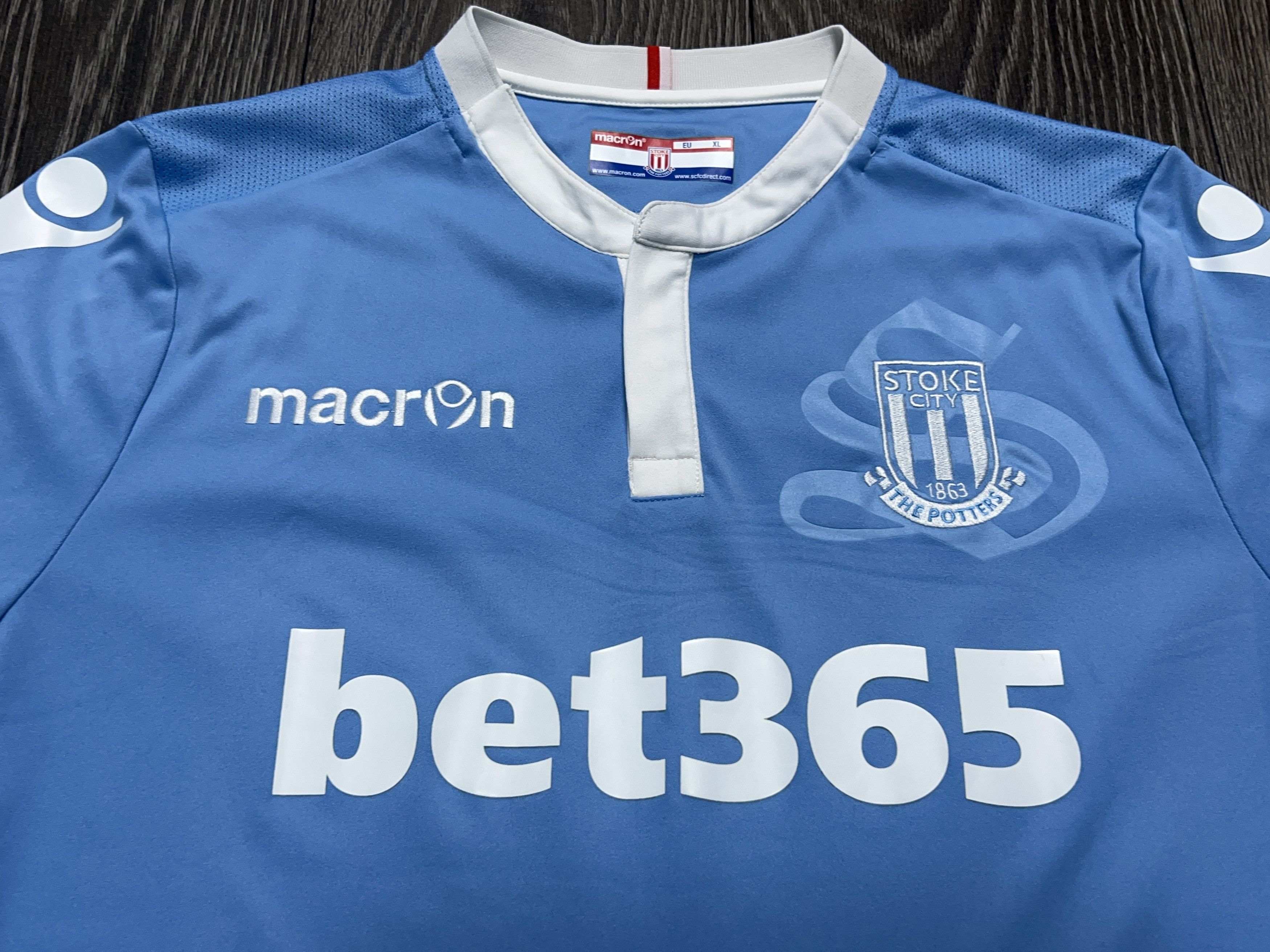 Macron Stoke City 2016 2017 Away Football Soccer Jersey Shirt XL Size US XL / EU 56 / 4 - 2 Thumbnail