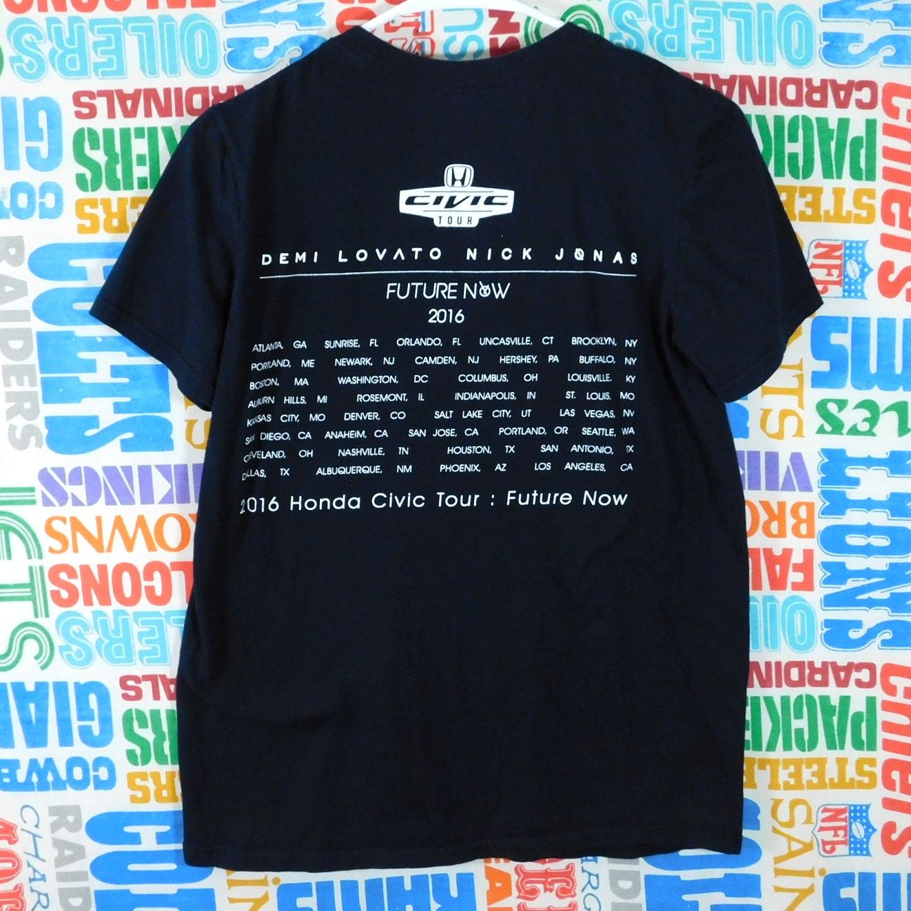 Gildan Demi Lovato Nick Jonas Future Now Tour 2016 T Shirt Size S Size US S / EU 44-46 / 1 - 2 Thumbnail