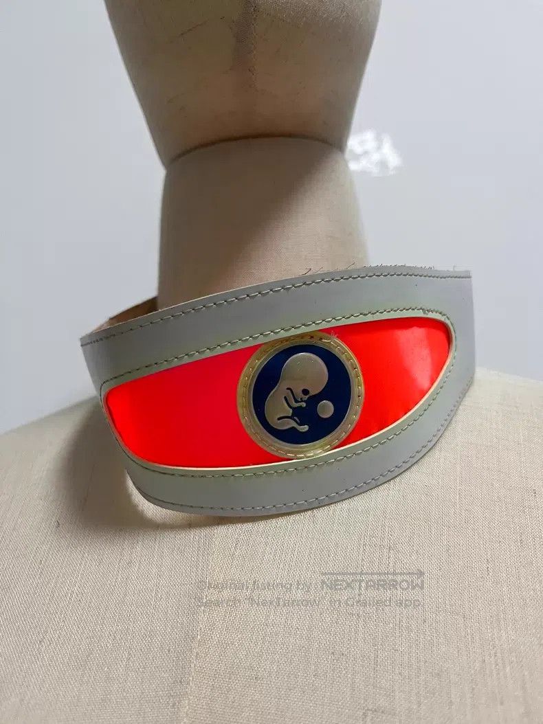 Fotus fotus embryo-themed hair accessory with red and blue desig Size ONE SIZE - 6 Thumbnail