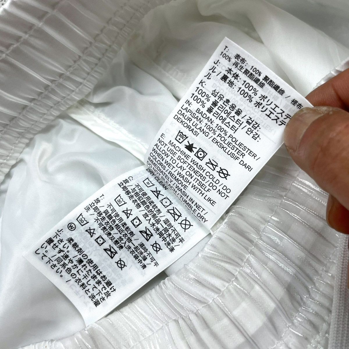 Nike NIKE WMNS SHEEN AIR PANTS Size US 26 / EU 42 - 12 Thumbnail