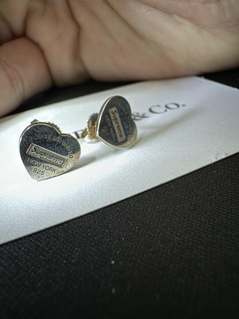 Tiffany & Co. SUPREME x TIFFANY & Co. Heart Tag Stud Earrings Set of 2 Size ONE SIZE - 3 Thumbnail