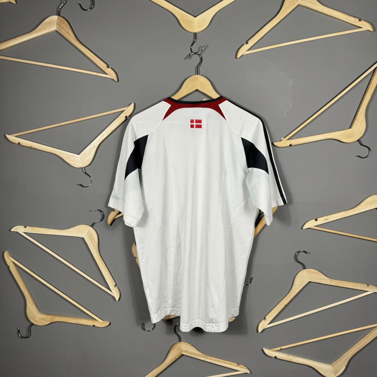Vintage Adidas Denmark 2004 Soccer Jersey Size US M / EU 48-50 / 2 - 2 Thumbnail