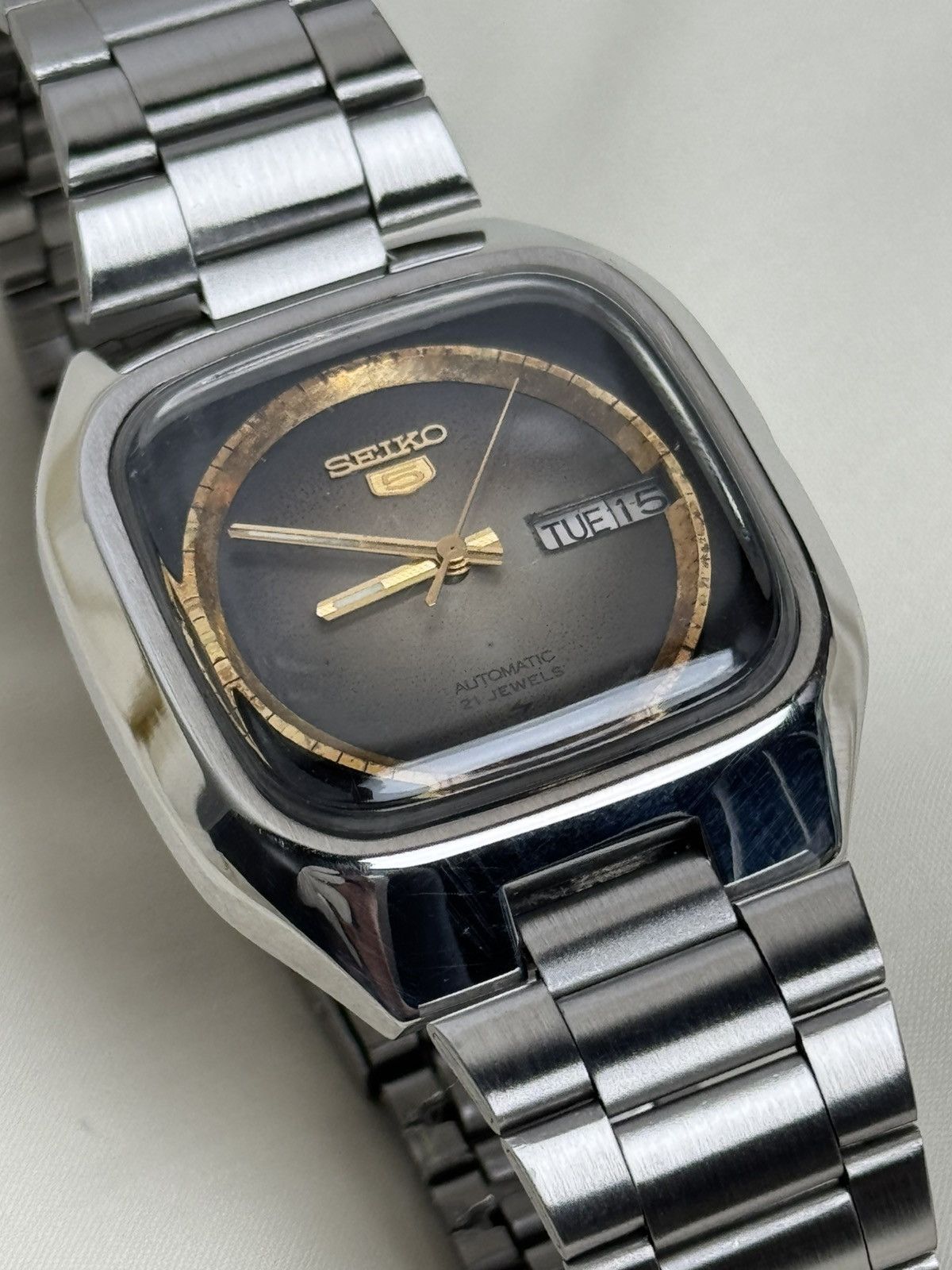 Seiko Seiko 5 TV Case Vintage Watch 7019|Day/Date watch japan made Size 36 - 20 Thumbnail