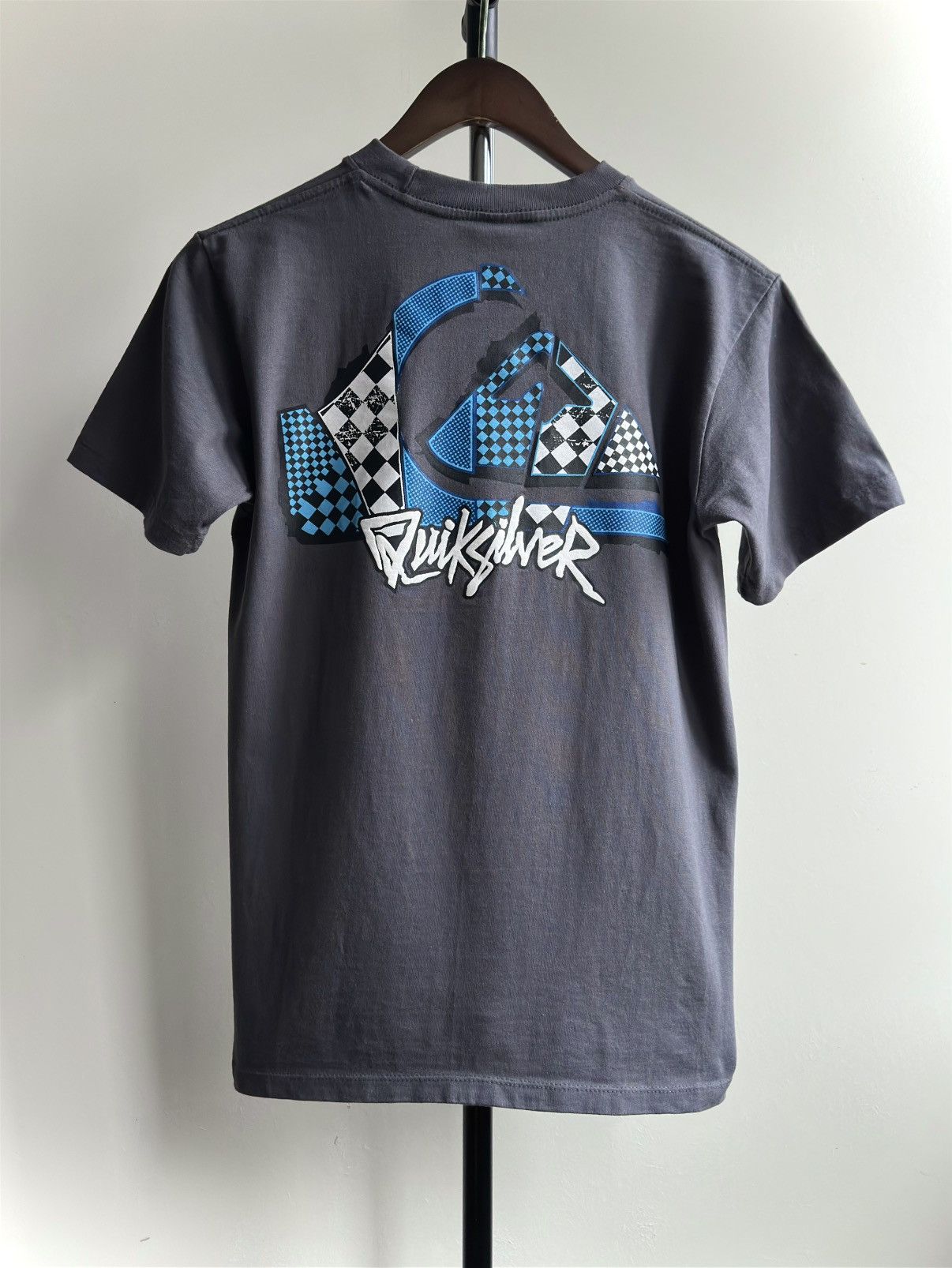 Quiksilver × Vintage VINTAGE Y2K QUIKSILVER BIG LOGO TEE Size US S / EU 44-46 / 1 - 1 Thumbnail