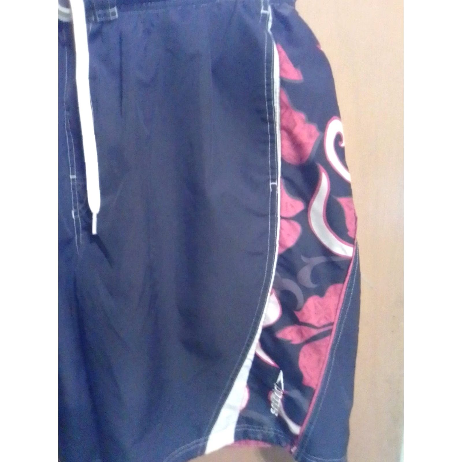Speedo SPEEDO Board Shorts Bottom 34-36" Men Black Red Pockets Colorblock Beach Surfing Size US 34 / EU 50 - 2 Thumbnail