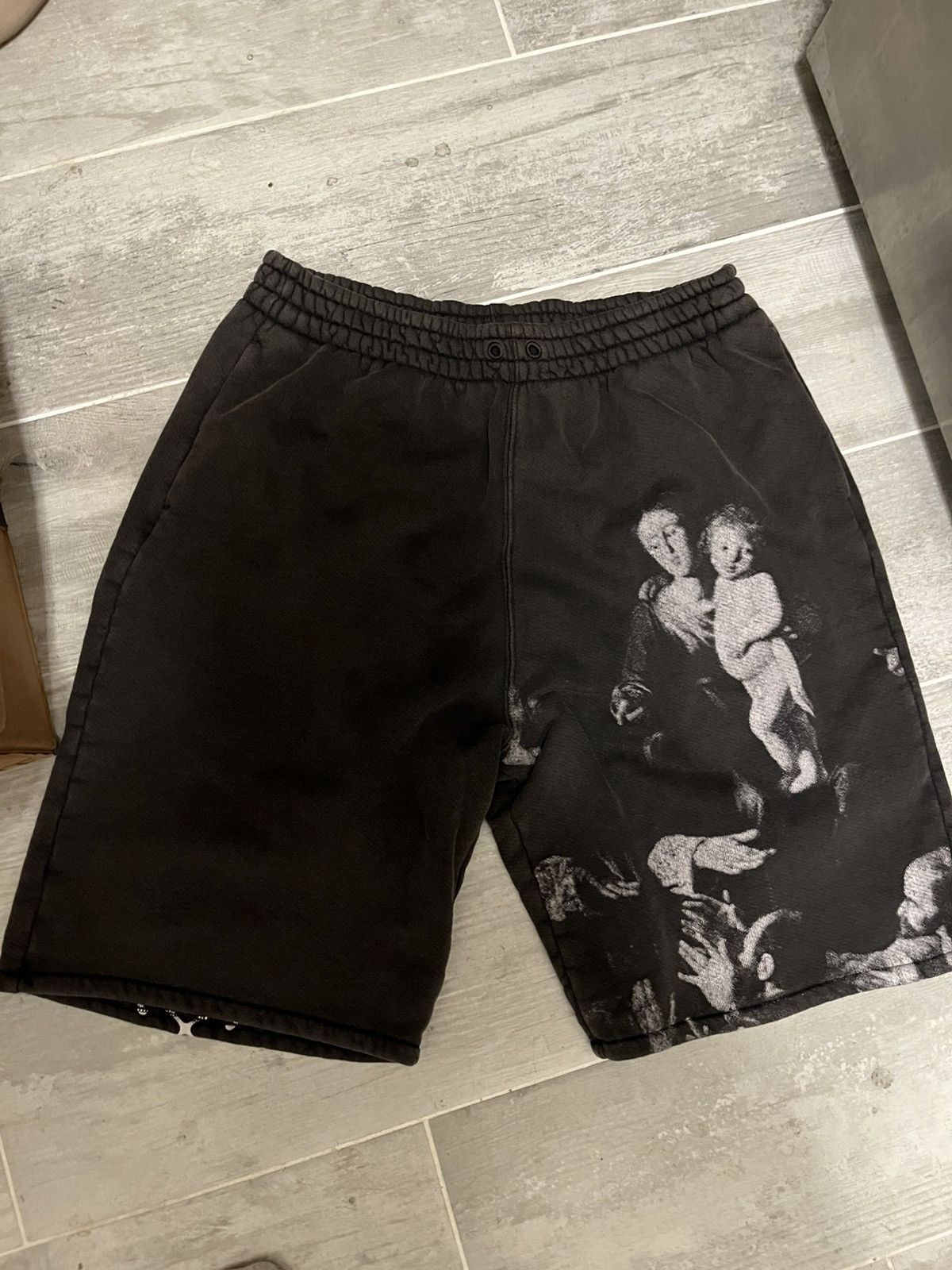 Off-White Off-White caravaggio arrow sweatshorts Size US 35 - 1 Thumbnail