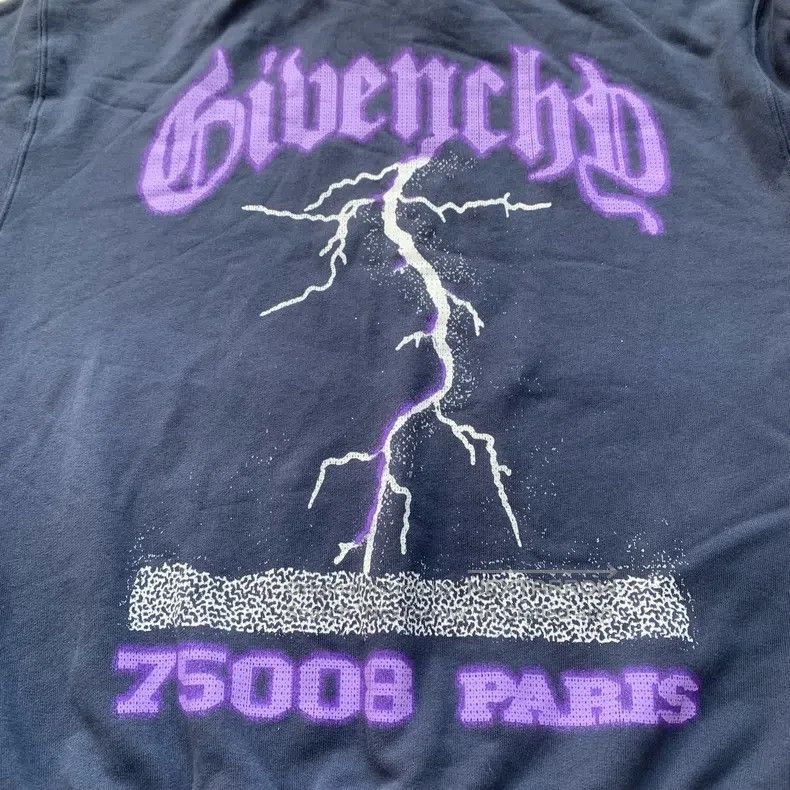 Givenchy Givenchy Dark Blue Lightning Sanskrit Long-Sleeve Size US XS / EU 42 / 0 - 9 Thumbnail