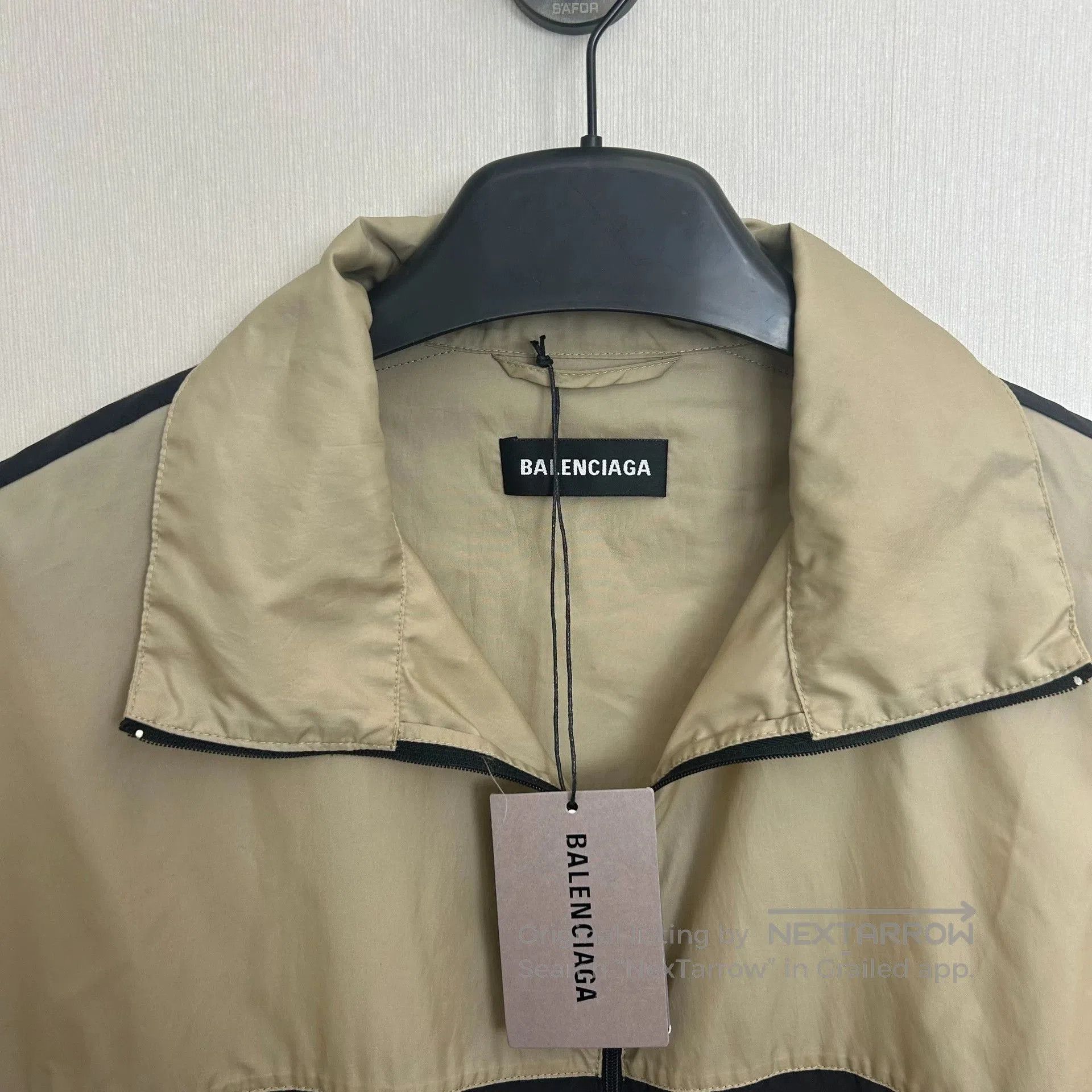 Balenciaga balenciaga black yellow logo rain jacket. Size US L / EU 52-54 / 3 - 2 Thumbnail
