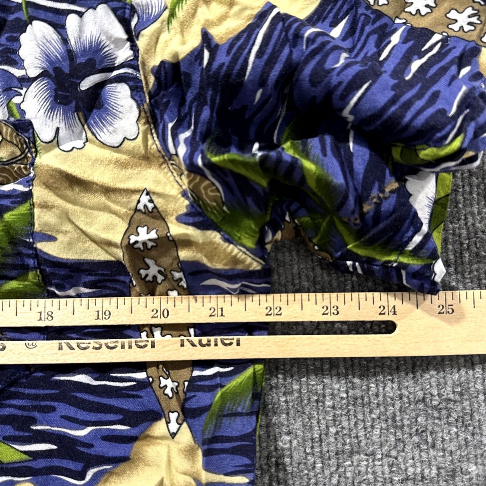 Vintage In Gear Button Up Shirt Men's Size Large L Ocean Blue Waves Surf Board T-Shirt Size US L / EU 52-54 / 3 - 4 Thumbnail