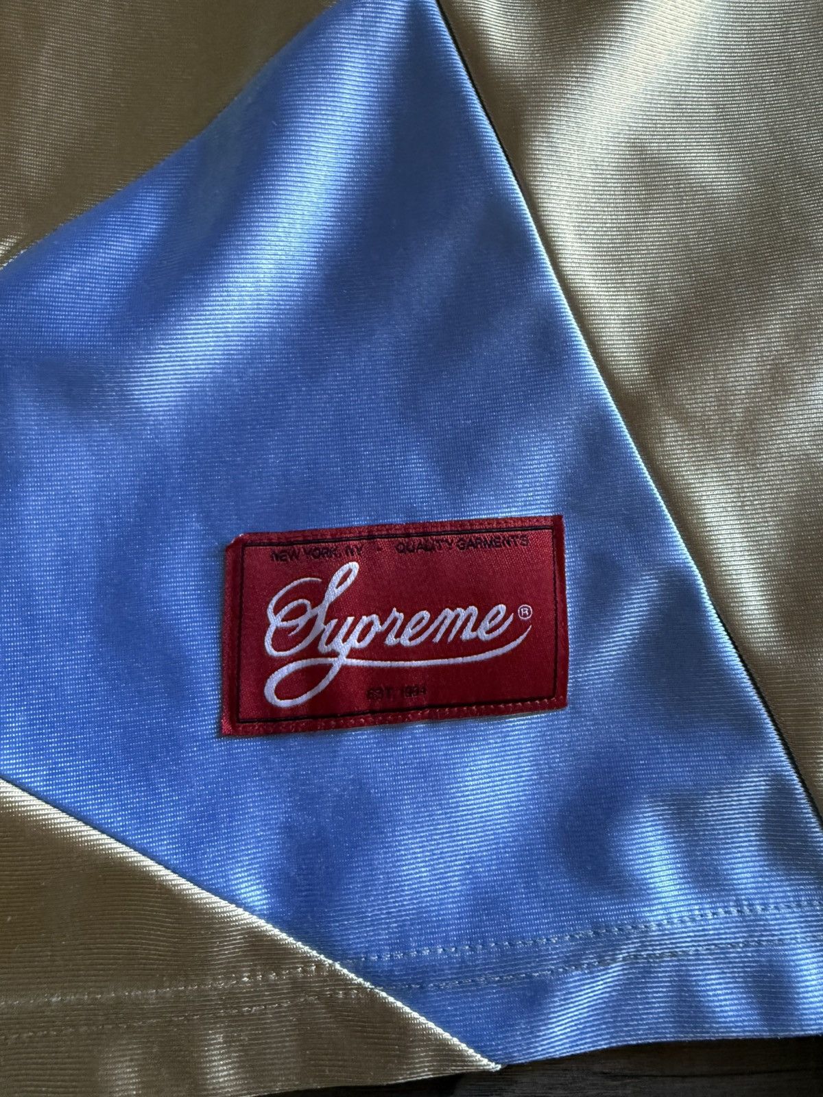 Supreme Supreme Stars Jersey Gold size Medium Size US M / EU 48-50 / 2 - 3 Thumbnail
