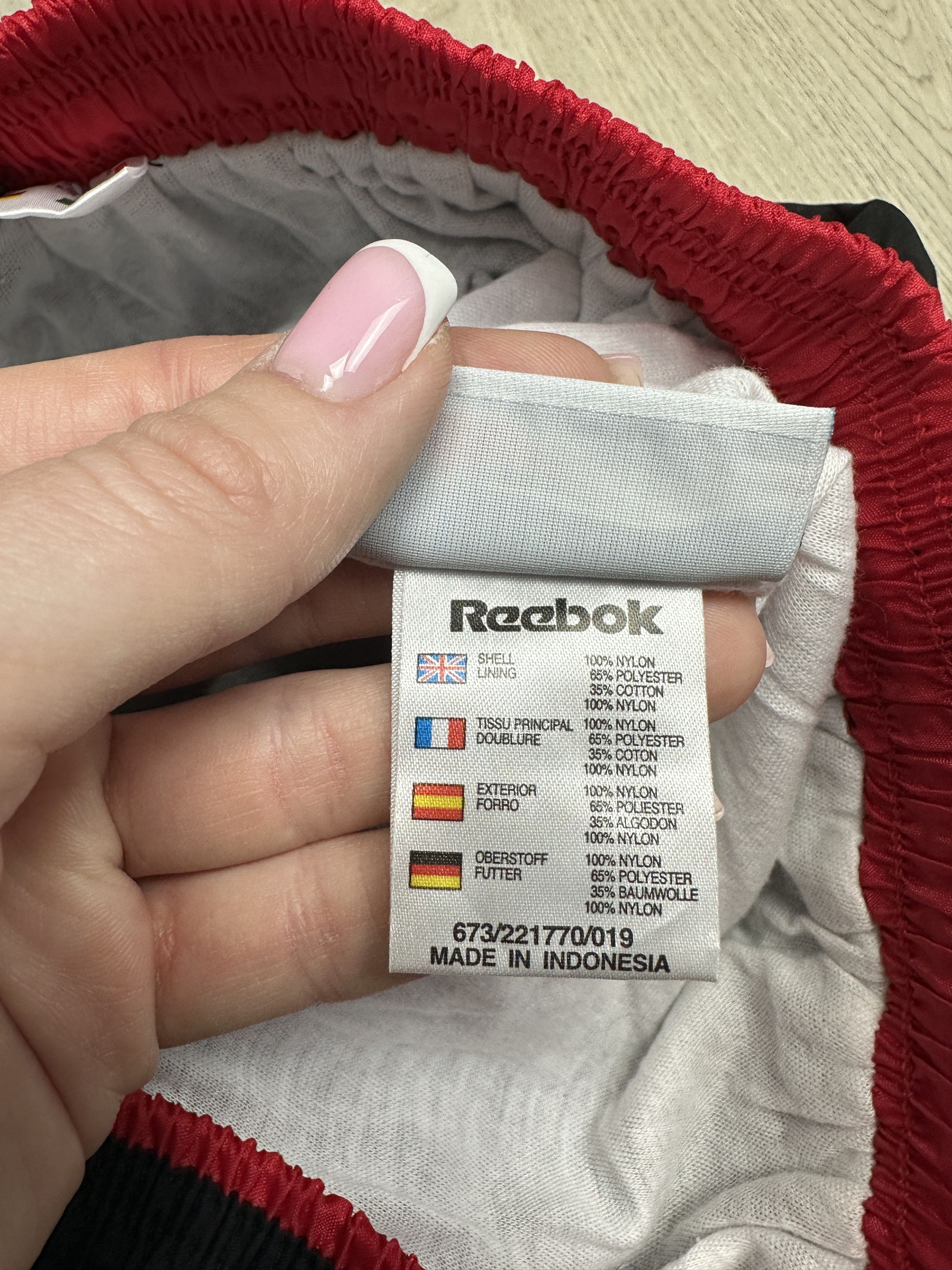 Reebok Reebok Liverpool FC Vintage Mens Nylon Track Pants Size US 30 / EU 46 - 7 Thumbnail