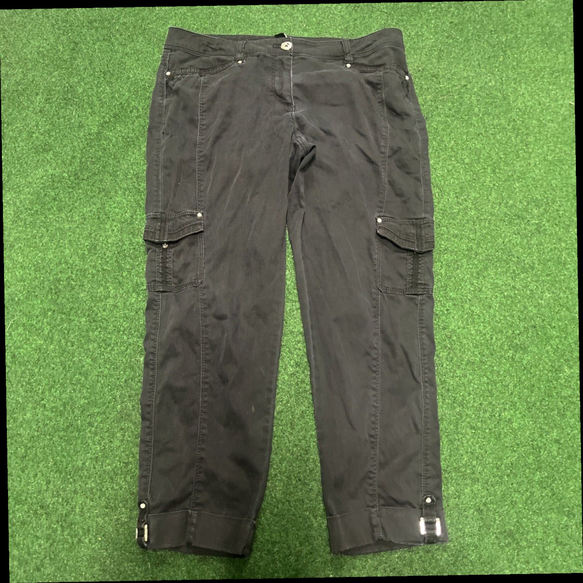 White House Black Market Luxurious Black Cargo Capri Pants for Petite Women with Short Crop Leg Style by White House Black Market in Size 2 Size 26" / US 2 / IT 38 - 1 Thumbnail