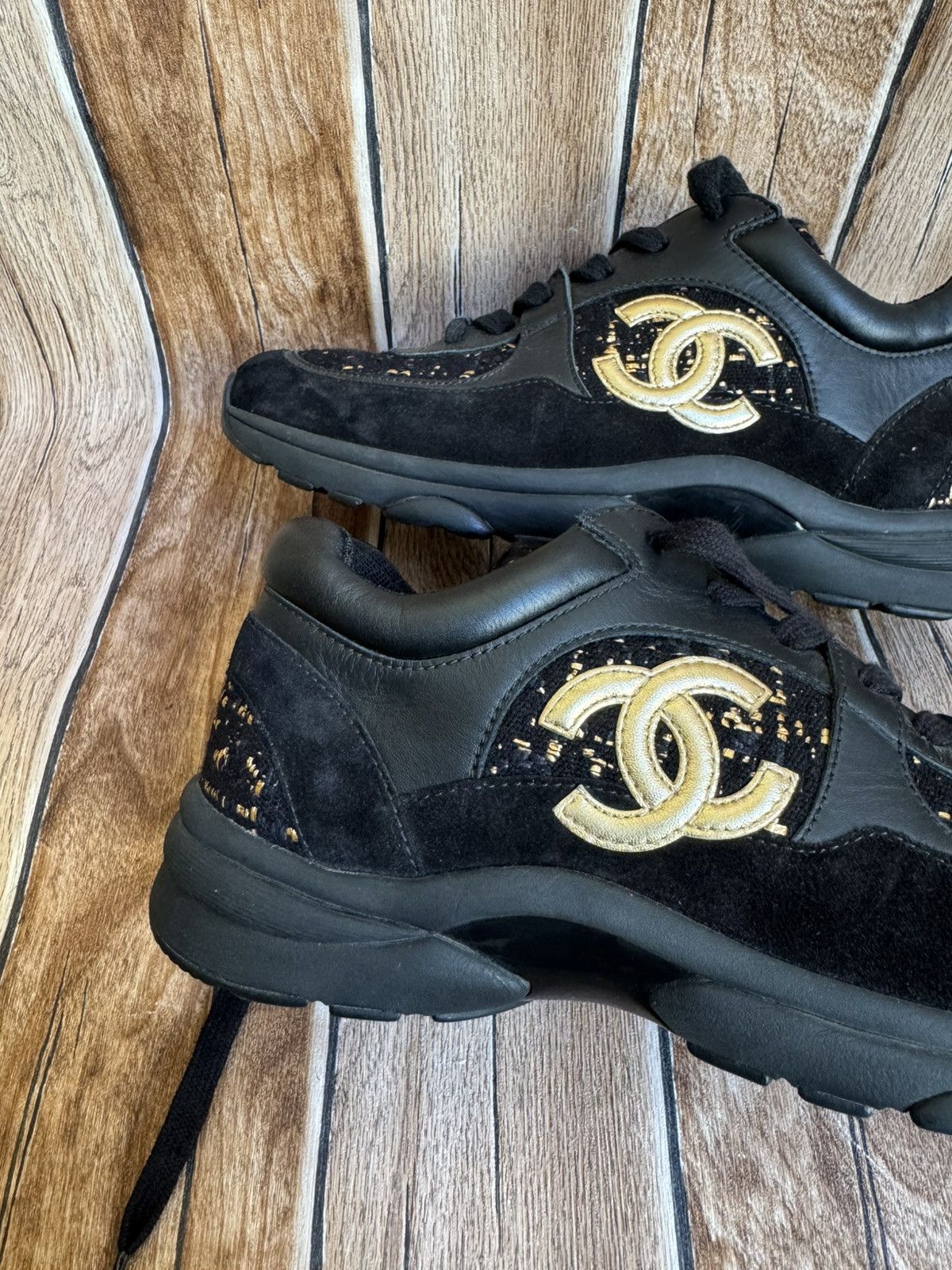 Chanel Suede Cc logo tweed trainers Size US 6 / EU 39 - 9 Thumbnail