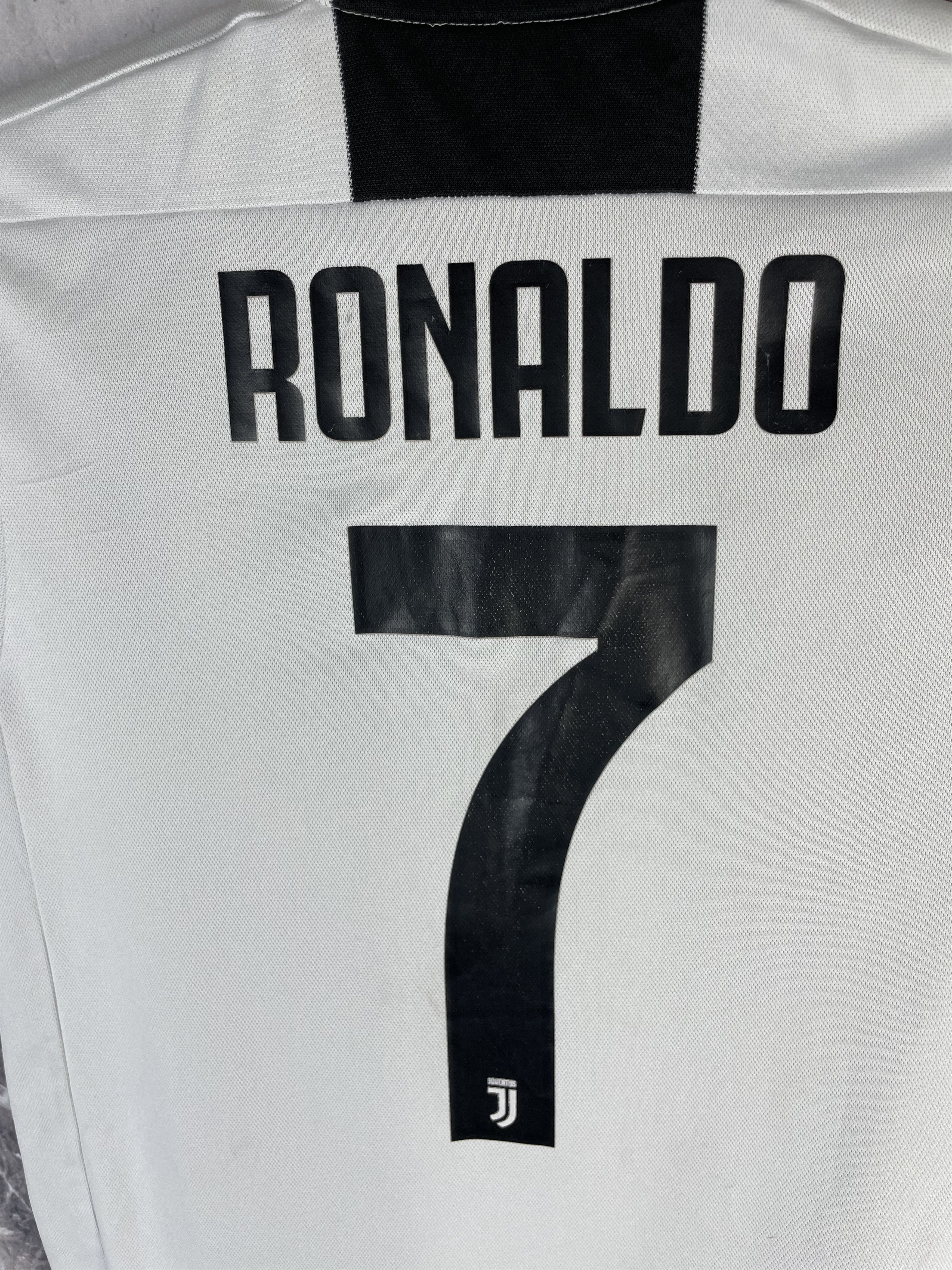 Adidas Juventus 2018 Home Football Shirt Adidas Soccer Ronaldo #7 Size US S / EU 44-46 / 1 - 12 Thumbnail