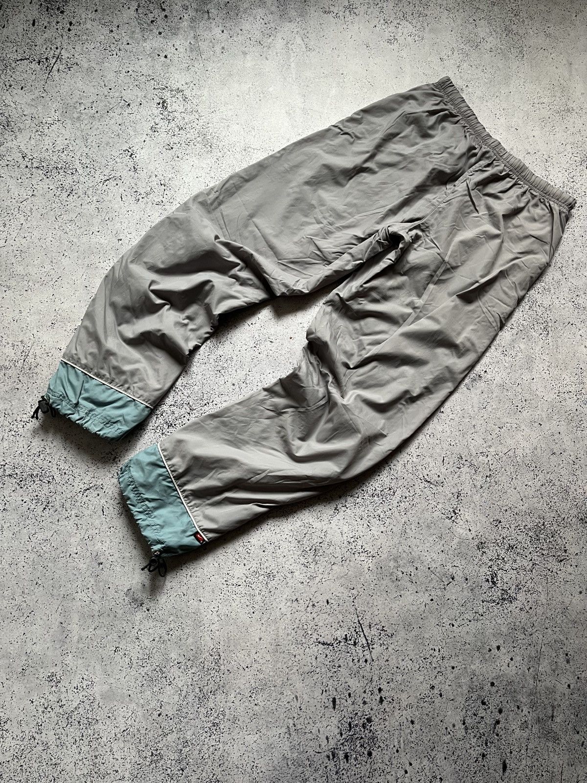 Nike Vintage Nike Drill Track Pants Mini Swoosh Baggy Joggers 90s Size US 32 / EU 48 - 11 Thumbnail